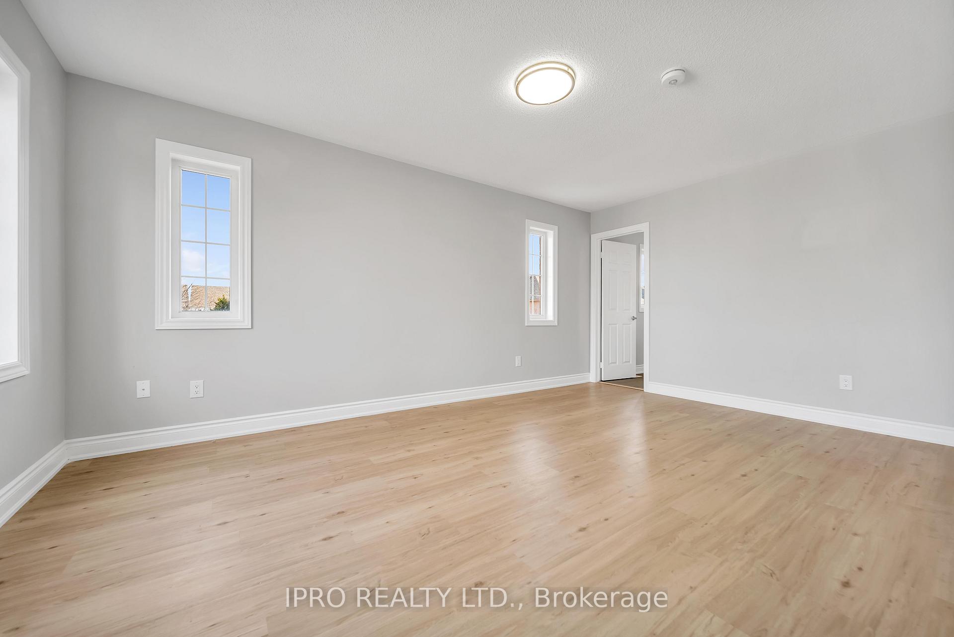 Photo 22 of Unit Upper, 31 Bramcedar Crescent, Brampton, Northwest Sandalwood Parkway — HOMEH