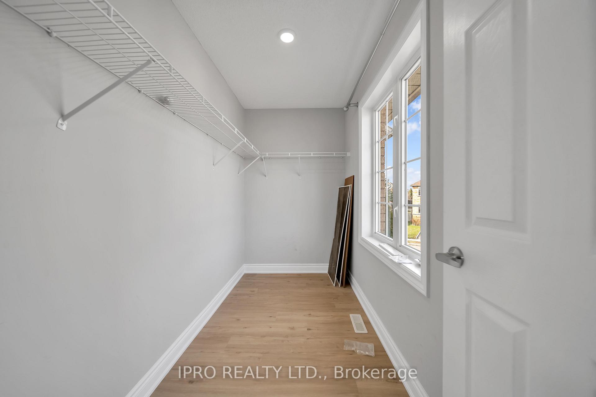 Photo 24 of Unit Upper, 31 Bramcedar Crescent, Brampton, Northwest Sandalwood Parkway — HOMEH