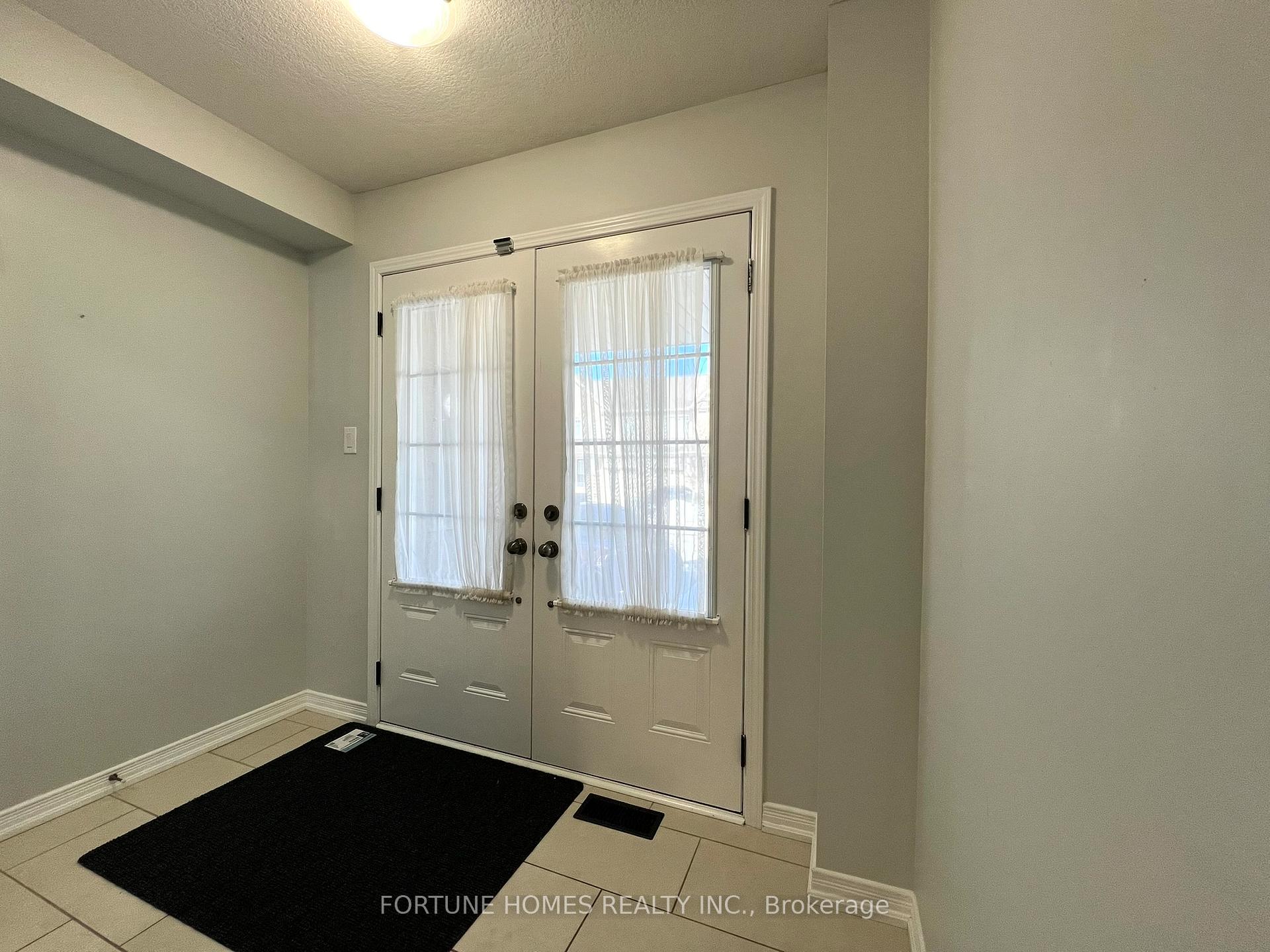 Photo 2 of 38 Hoover Road, Brampton, Northwest Brampton — HOMEH