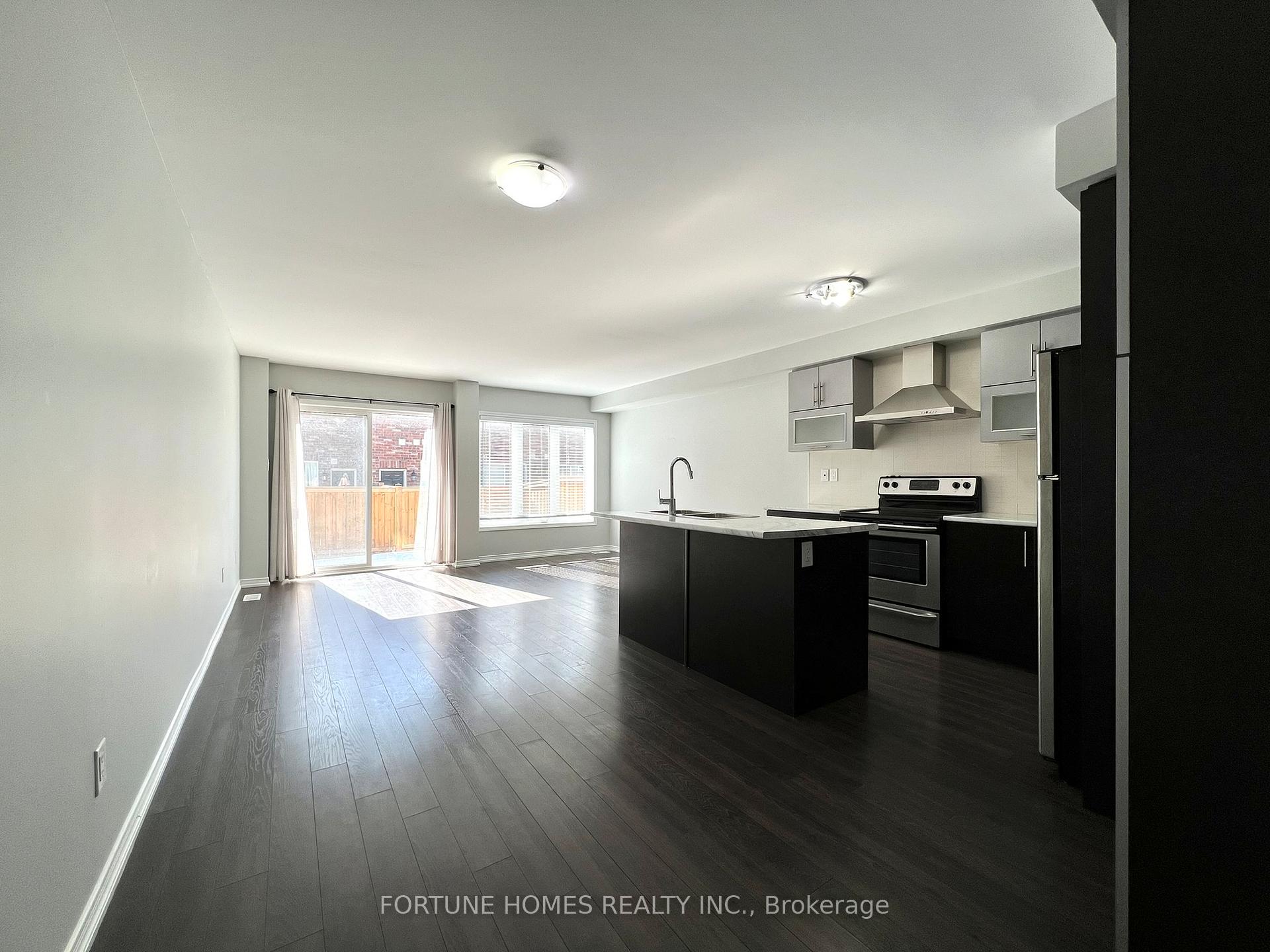 Photo 4 of 38 Hoover Road, Brampton, Northwest Brampton — HOMEH