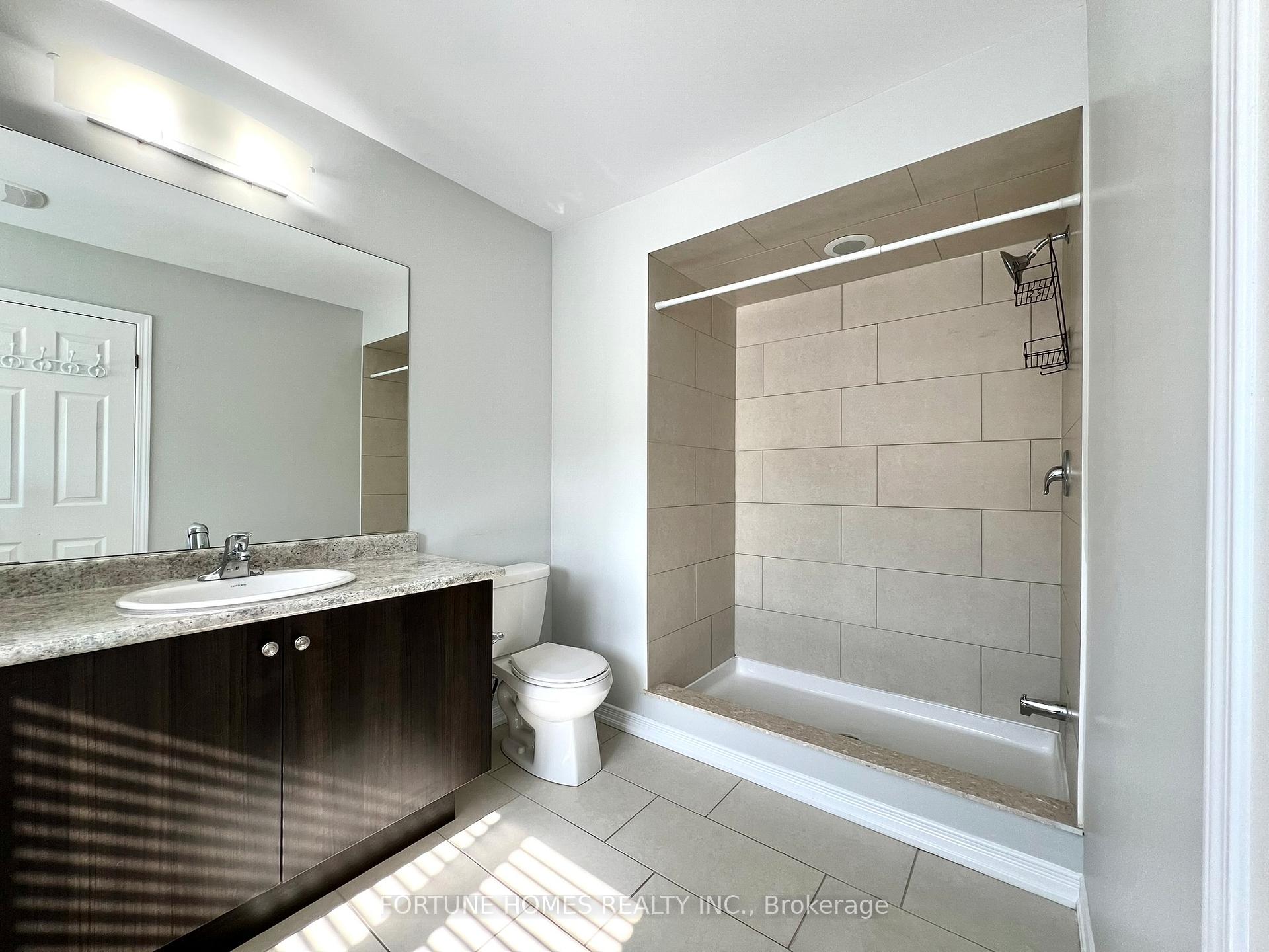 Photo 13 of 38 Hoover Road, Brampton, Northwest Brampton — HOMEH