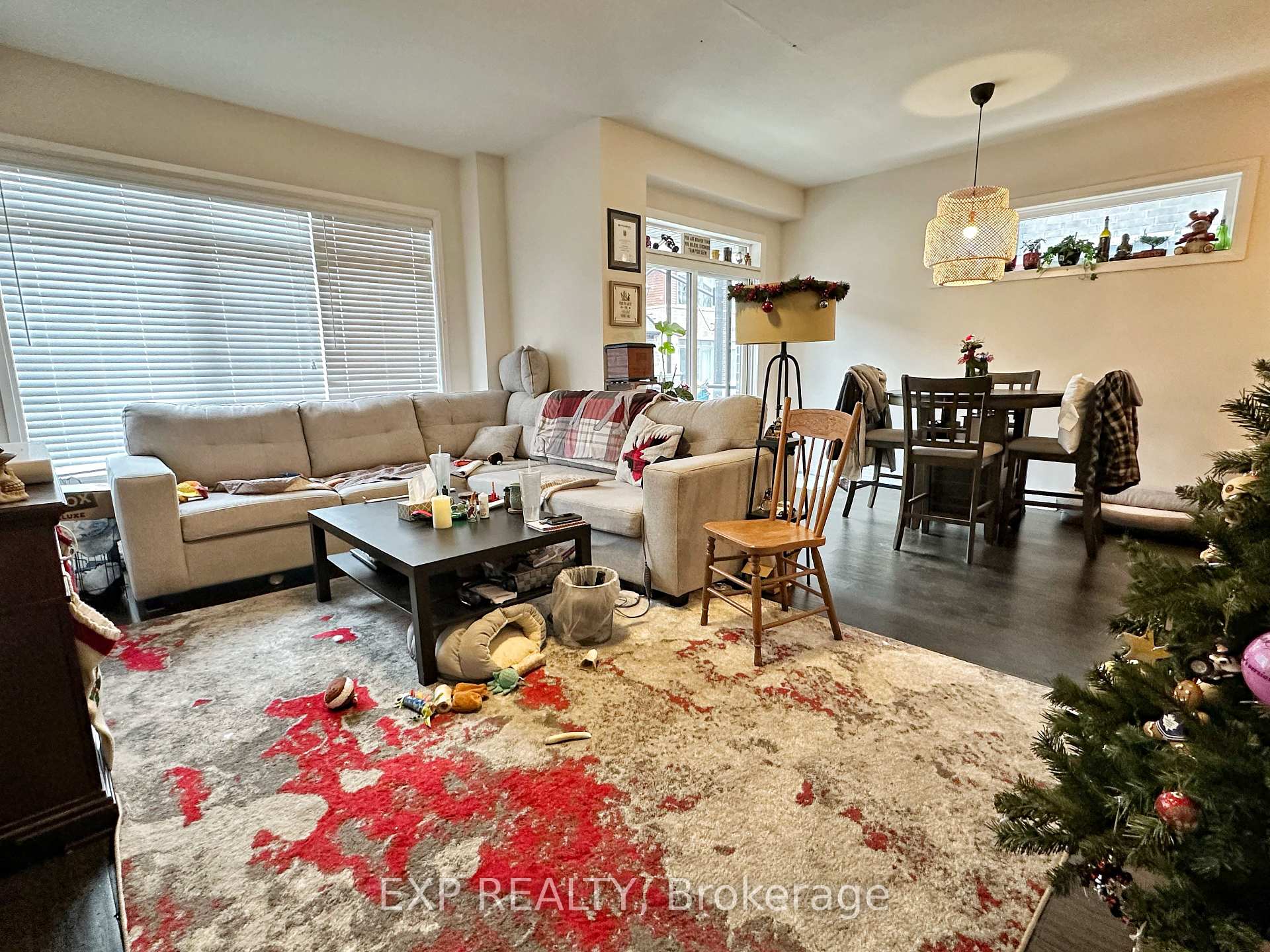 Photo 10 of Unit 98, 30 Time Square Boulevard, Hamilton, Rural Stoney Creek — HOMEH