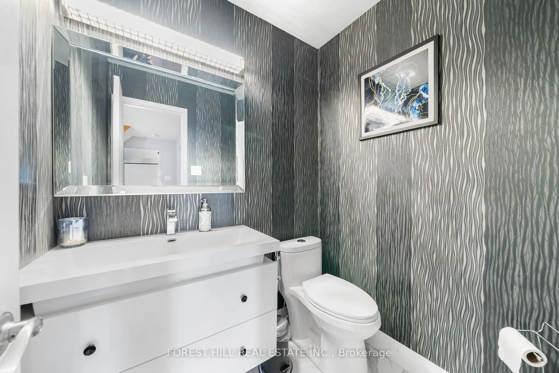 Photo 25 of 14 Valley Crescent, Aurora, Aurora Heights — HOMEH
