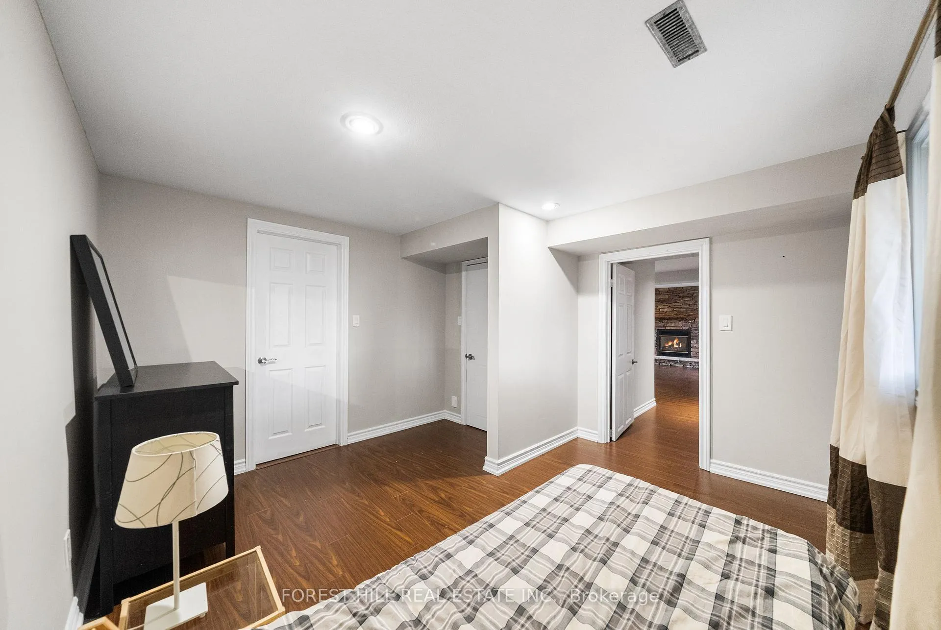 Photo 41 of 14 Valley Crescent, Aurora, Aurora Heights — HOMEH