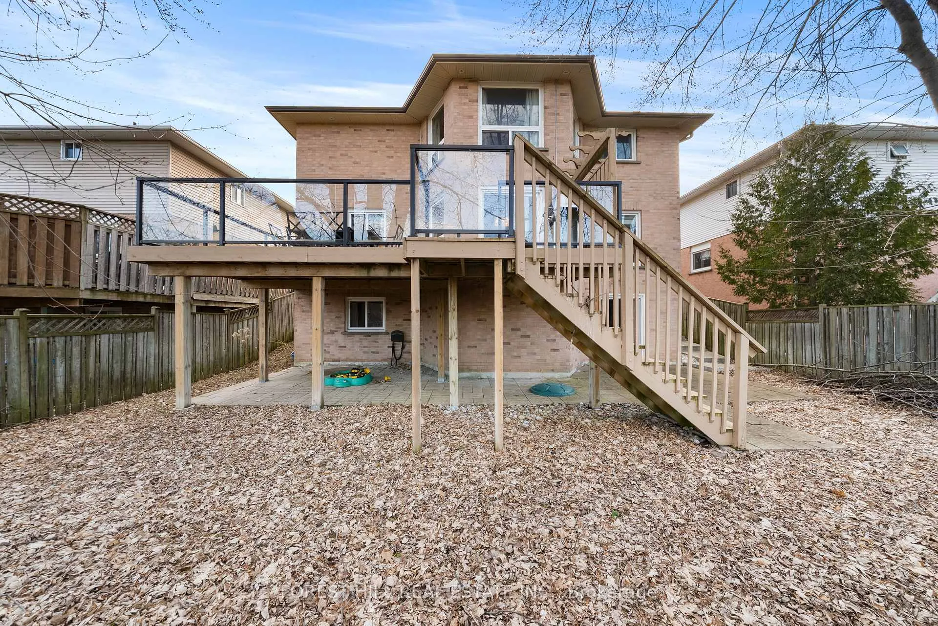 Photo 47 of 14 Valley Crescent, Aurora, Aurora Heights — HOMEH