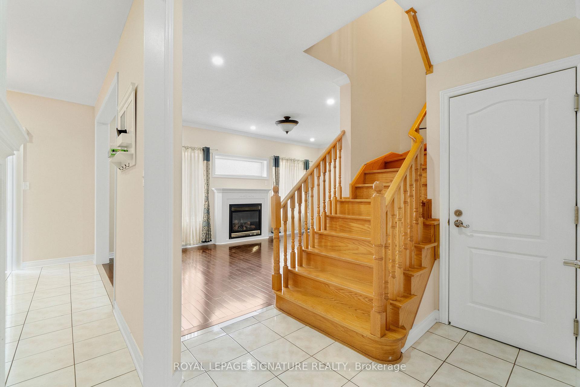 Photo 12 of Unit (UPPER), 118 Masters Green Crescent, Brampton, Snelgrove — HOMEH