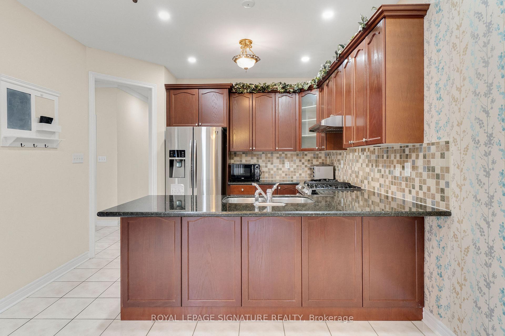 Photo 17 of Unit (UPPER), 118 Masters Green Crescent, Brampton, Snelgrove — HOMEH