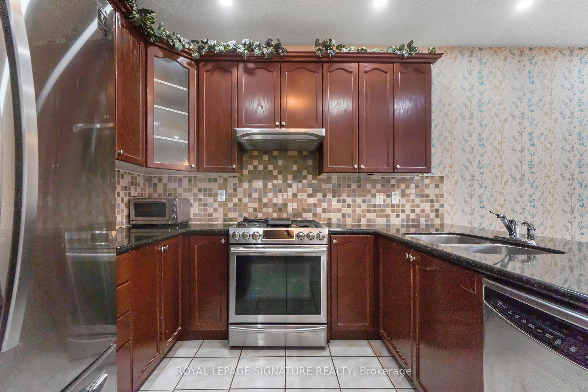 Photo 19 of Unit (UPPER), 118 Masters Green Crescent, Brampton, Snelgrove — HOMEH