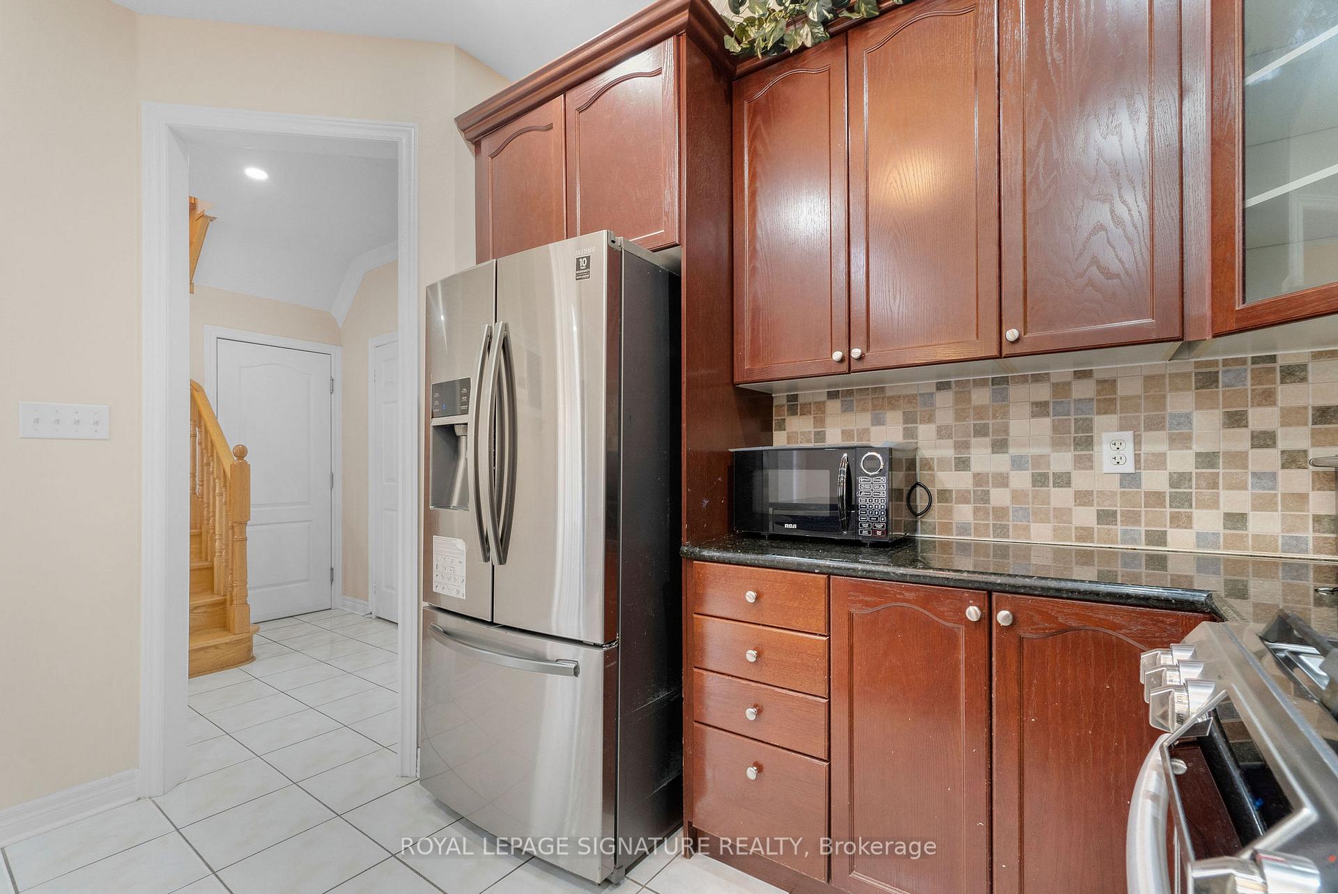 Photo 20 of Unit (UPPER), 118 Masters Green Crescent, Brampton, Snelgrove — HOMEH