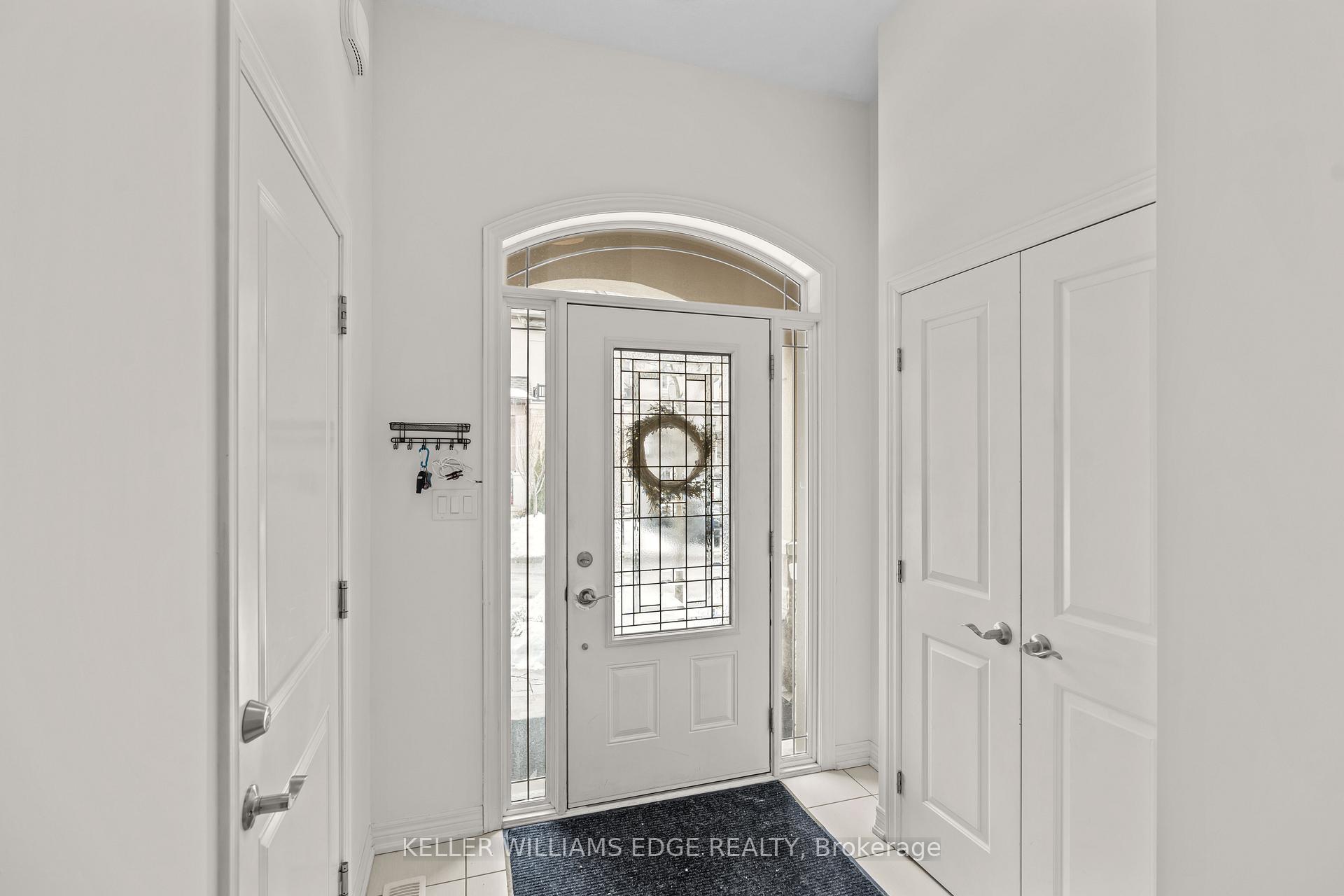 Photo 4 of 55 Sonoma Valley Crescent, Hamilton, Mewburn — HOMEH