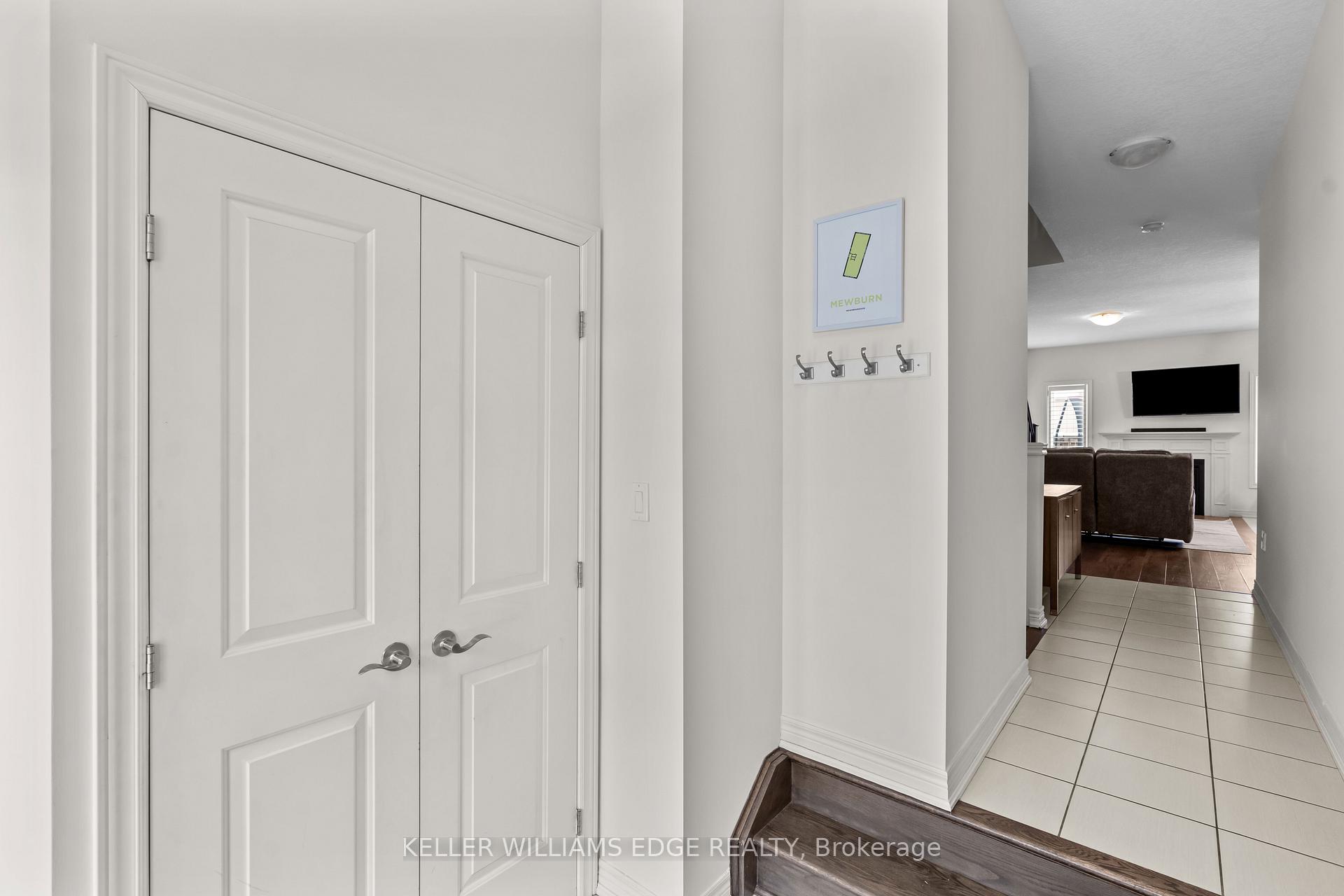 Photo 5 of 55 Sonoma Valley Crescent, Hamilton, Mewburn — HOMEH