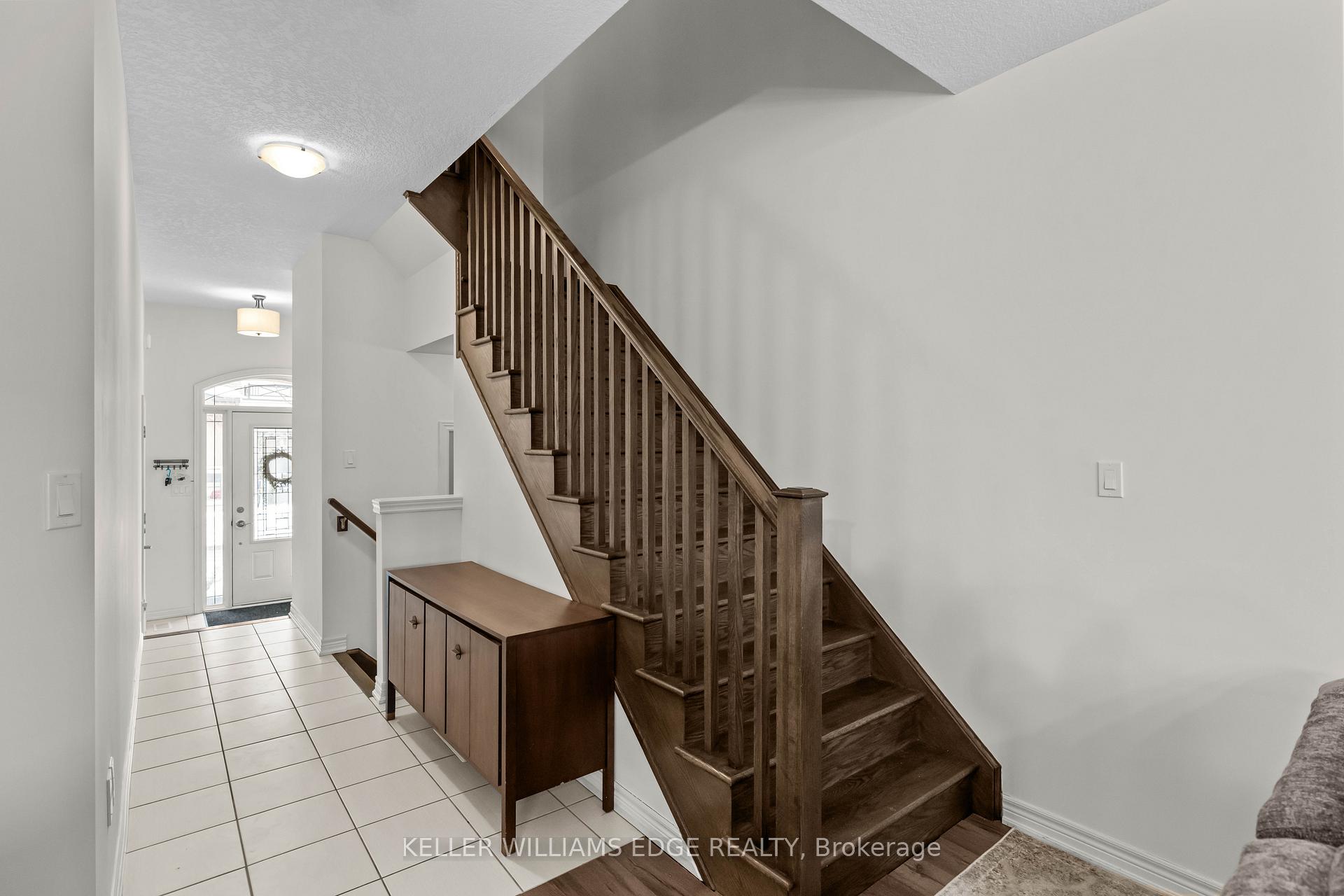 Photo 7 of 55 Sonoma Valley Crescent, Hamilton, Mewburn — HOMEH