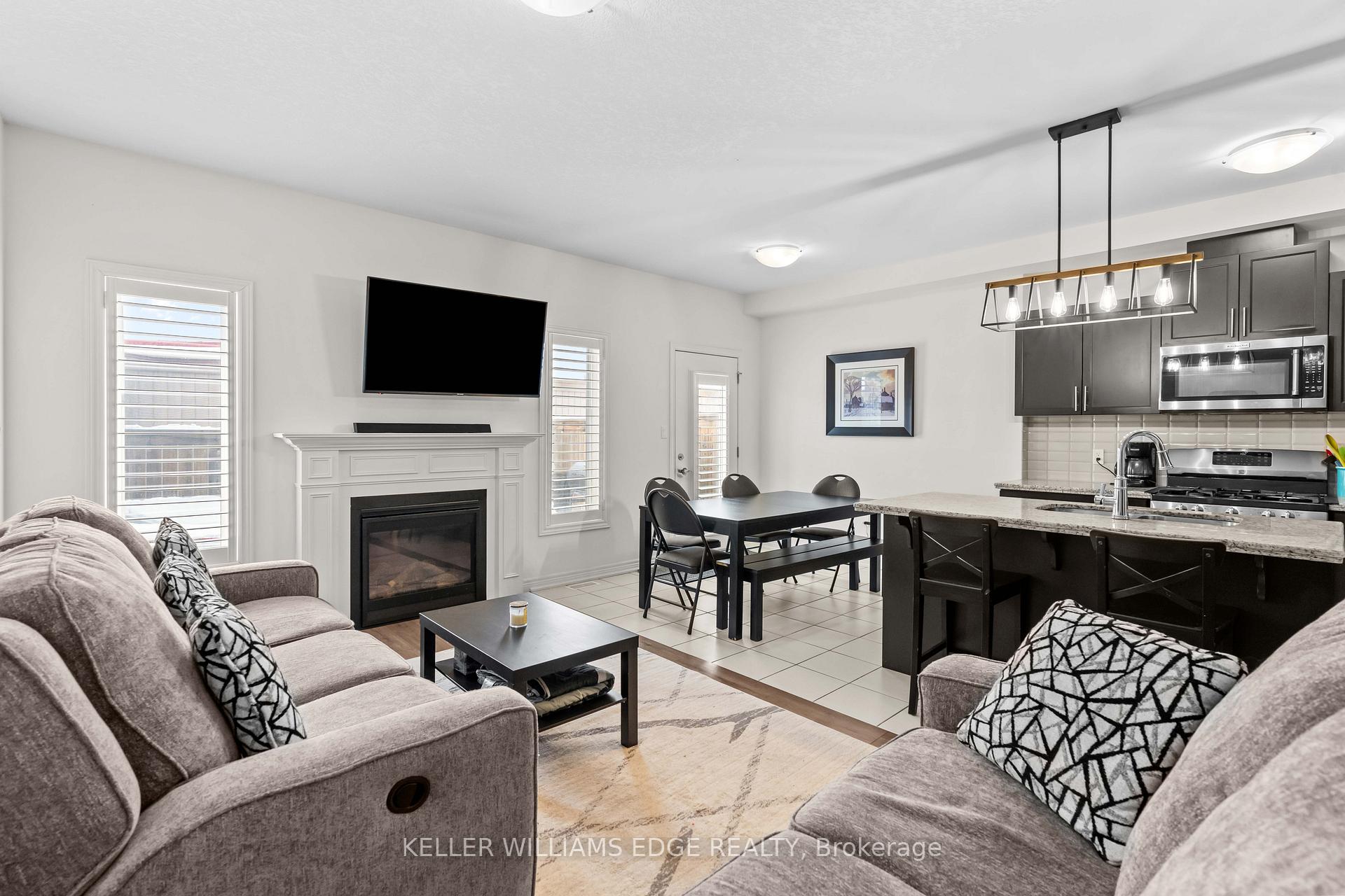 Photo 9 of 55 Sonoma Valley Crescent, Hamilton, Mewburn — HOMEH