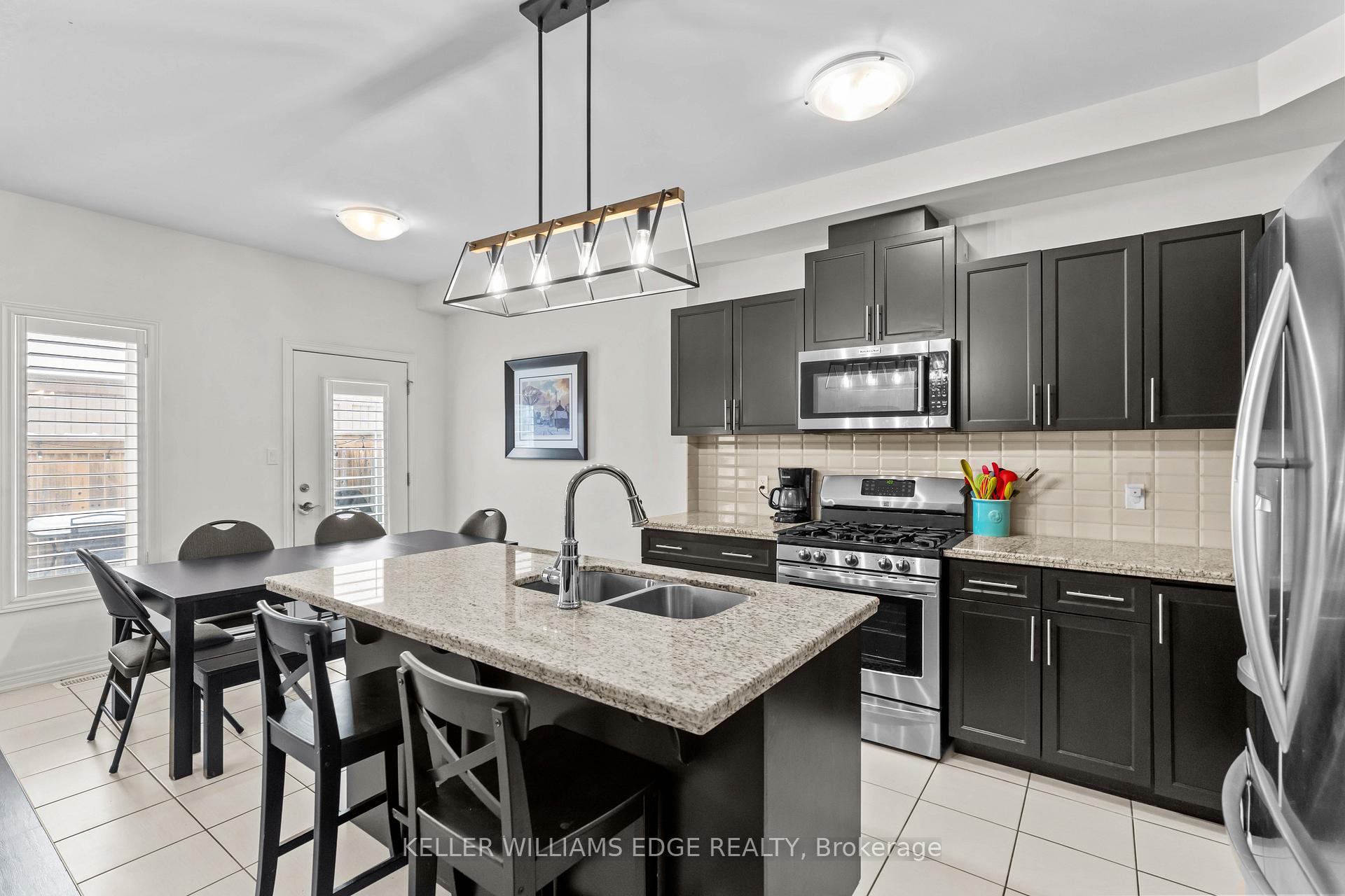 Photo 17 of 55 Sonoma Valley Crescent, Hamilton, Mewburn — HOMEH