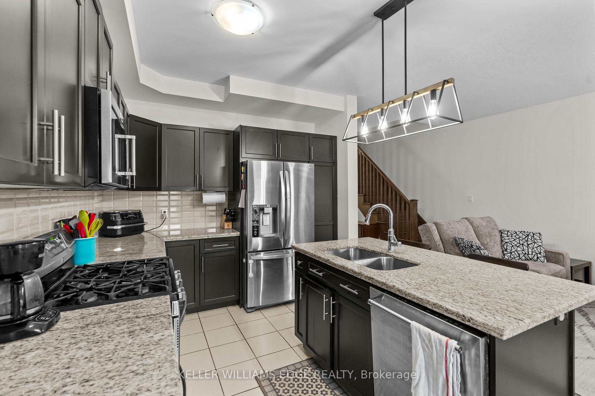 Photo 18 of 55 Sonoma Valley Crescent, Hamilton, Mewburn — HOMEH