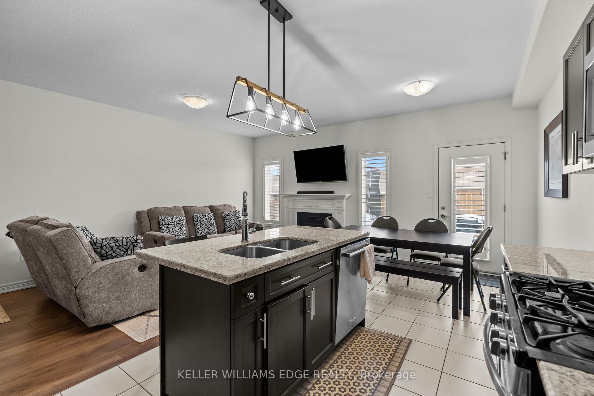 Photo 19 of 55 Sonoma Valley Crescent, Hamilton, Mewburn — HOMEH