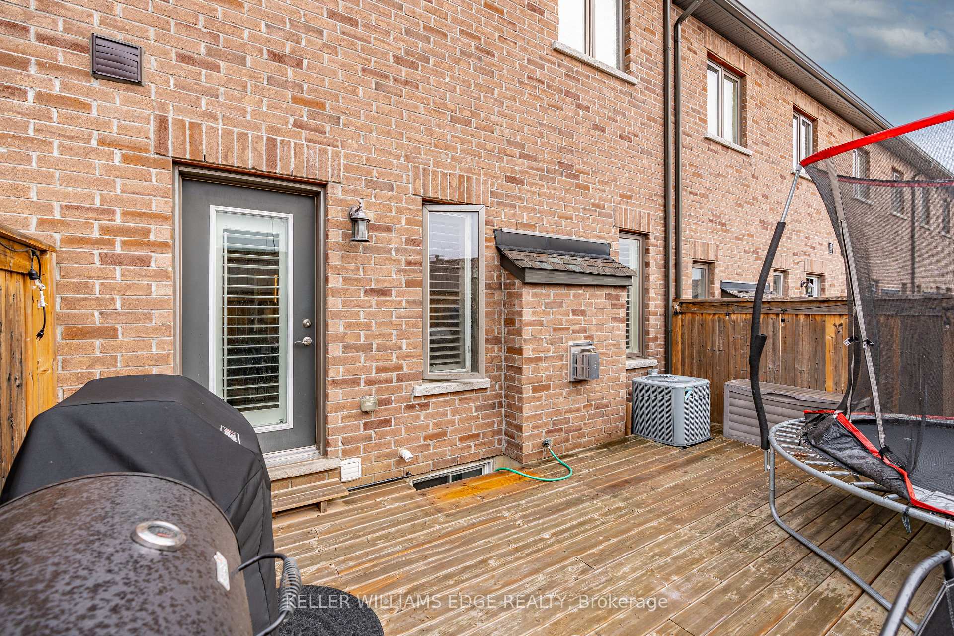 Photo 40 of 55 Sonoma Valley Crescent, Hamilton, Mewburn — HOMEH