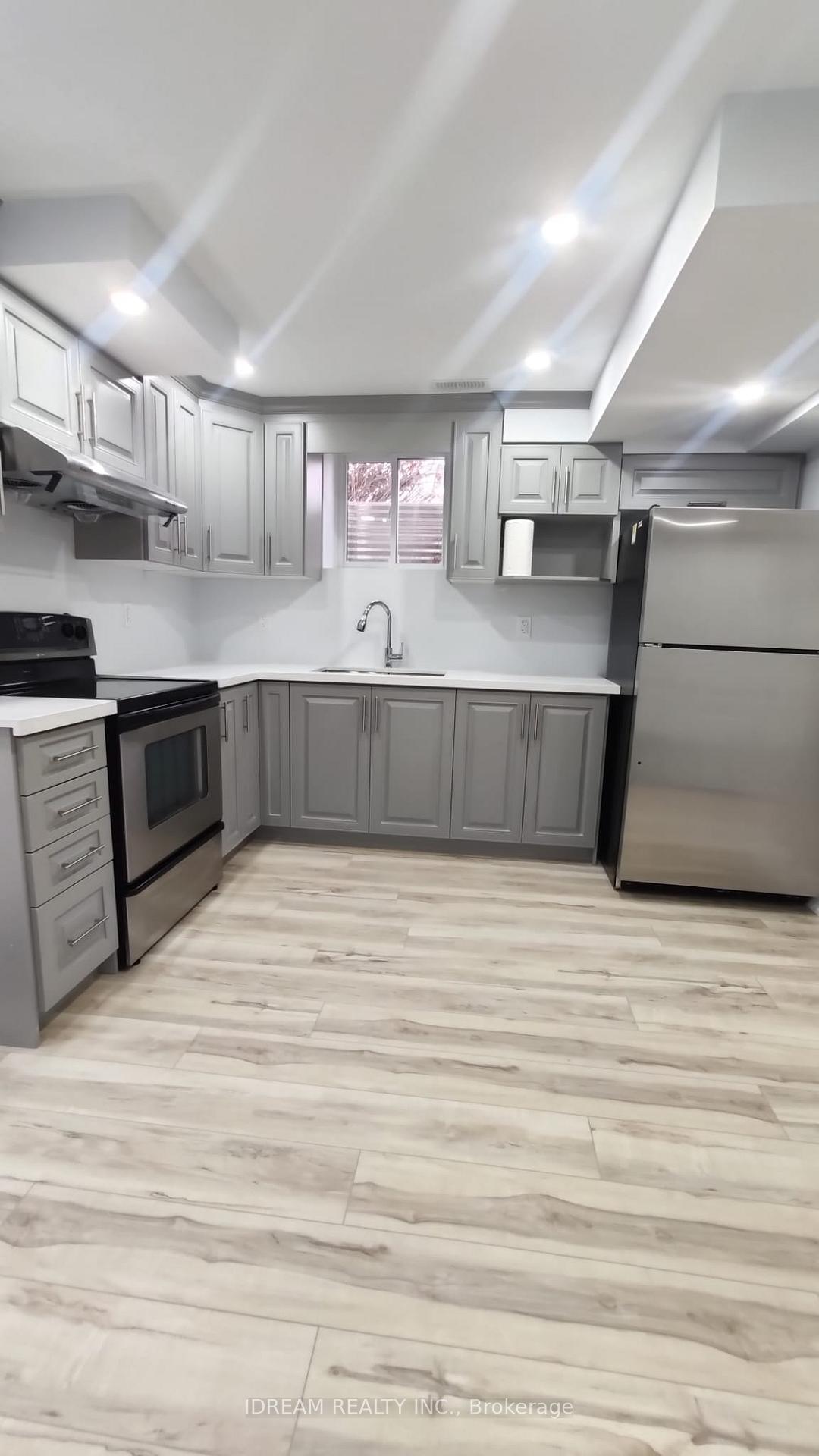 Photo 4 of Unit Bsmt, 1 Iceberg Trail, Brampton, Sandringham-Wellington — HOMEH