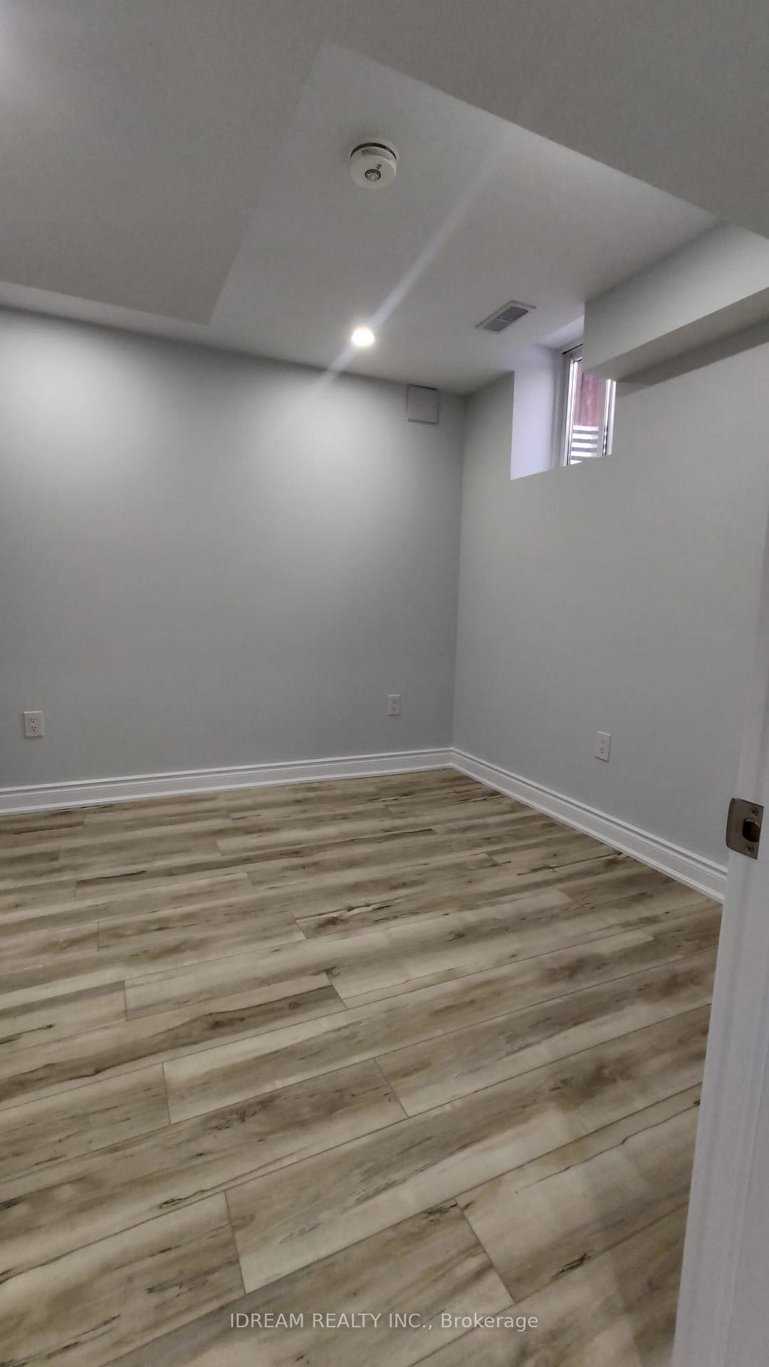 Photo 6 of Unit Bsmt, 1 Iceberg Trail, Brampton, Sandringham-Wellington — HOMEH