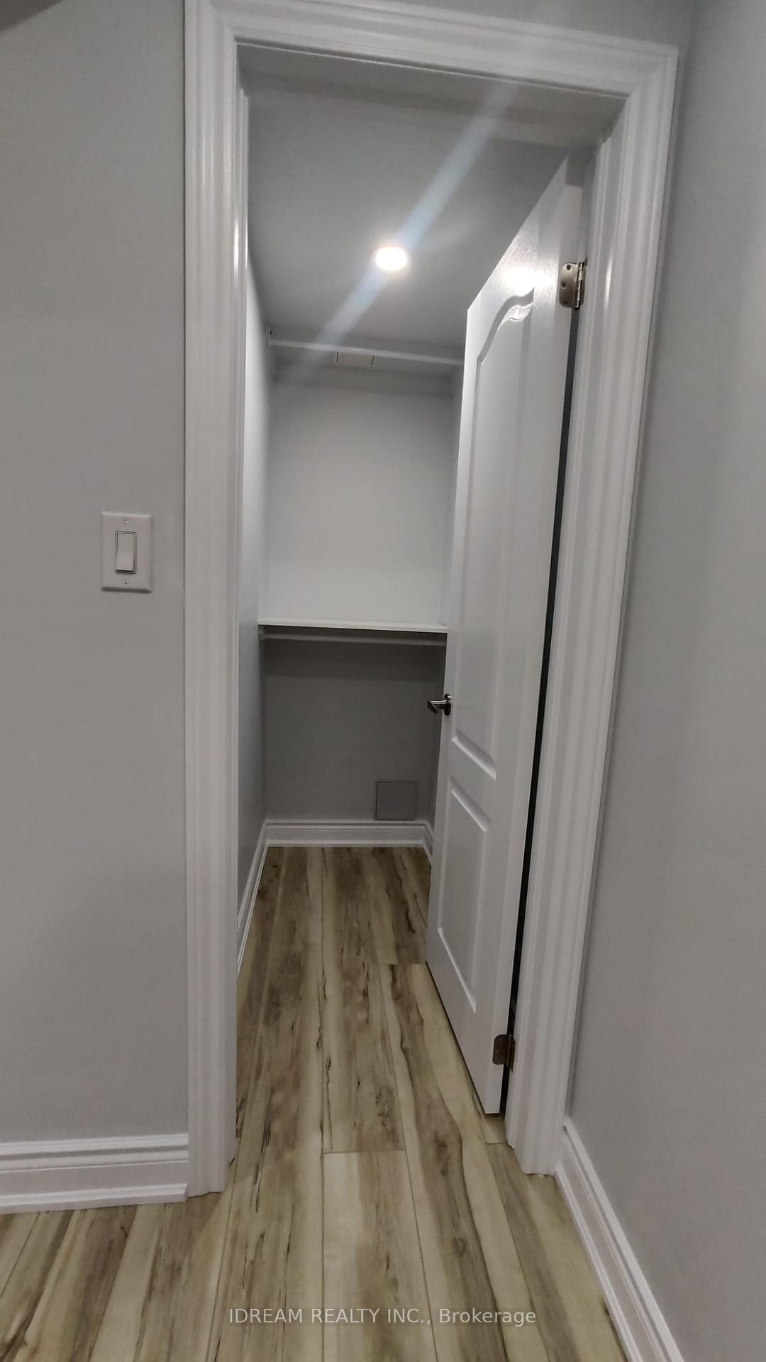 Photo 7 of Unit Bsmt, 1 Iceberg Trail, Brampton, Sandringham-Wellington — HOMEH