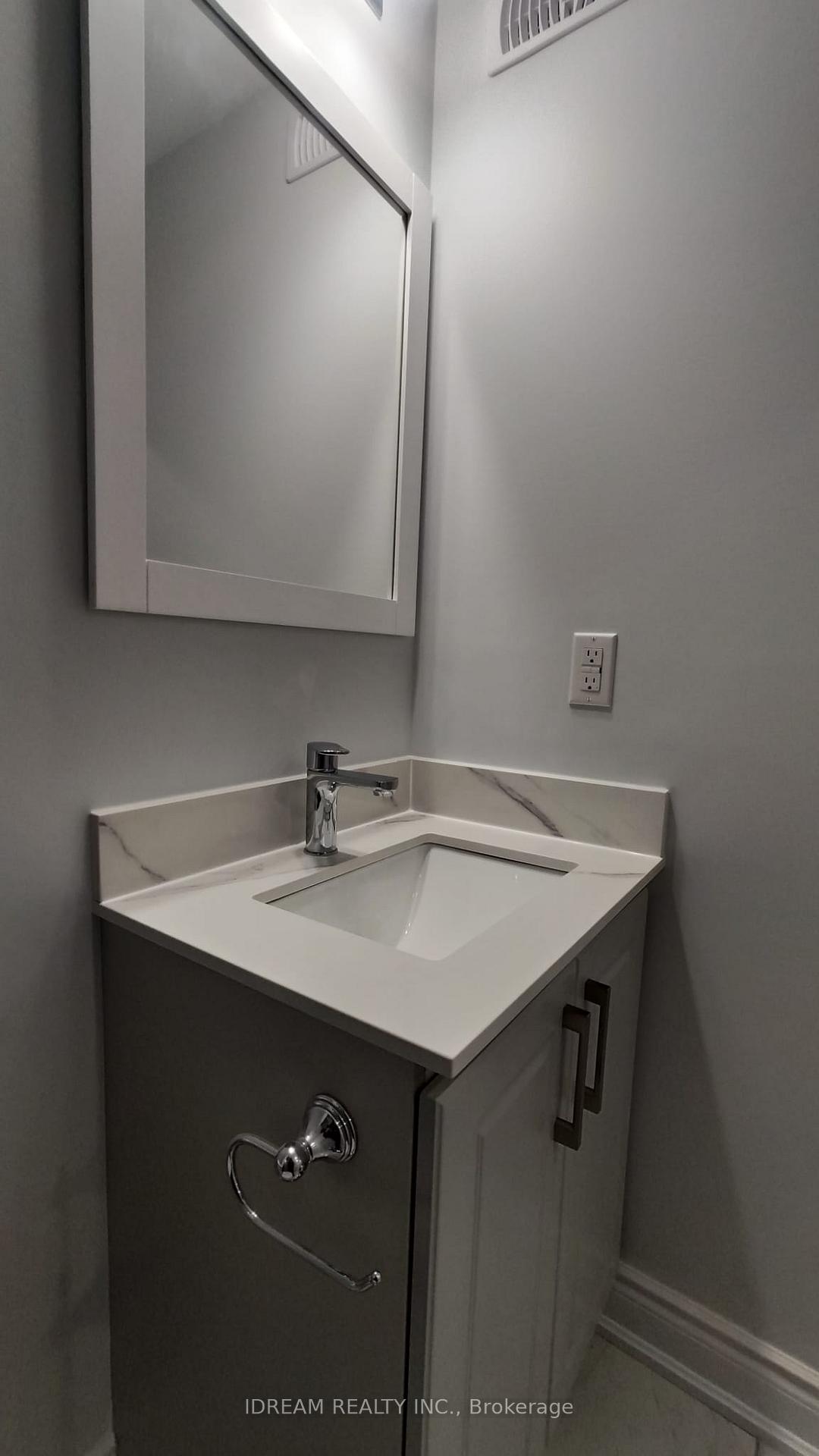 Photo 10 of Unit Bsmt, 1 Iceberg Trail, Brampton, Sandringham-Wellington — HOMEH