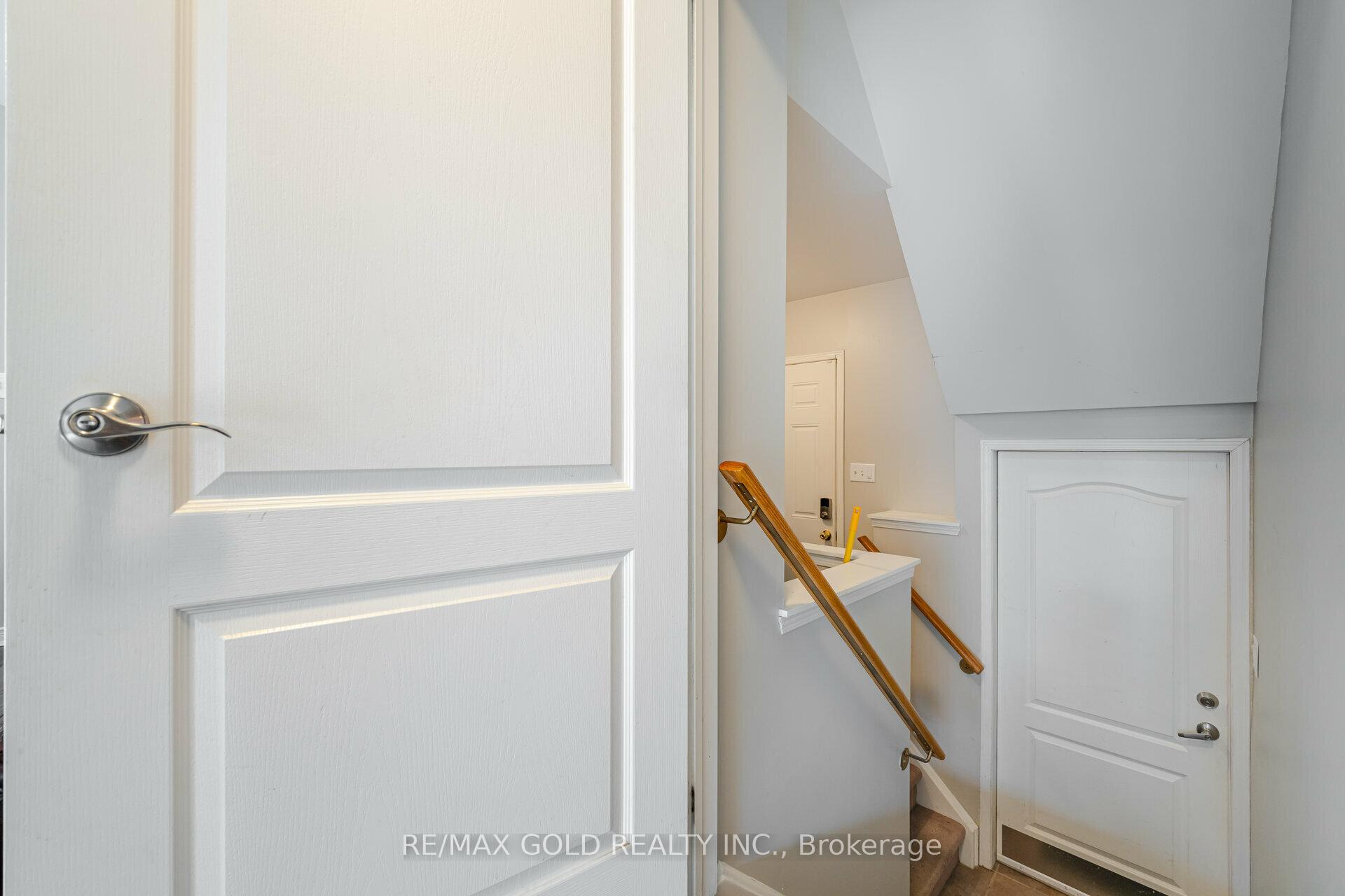 Photo 3 of Unit BSMT, 27 Treegrove Crescent, Brampton, Fletcher's Meadow — HOMEH