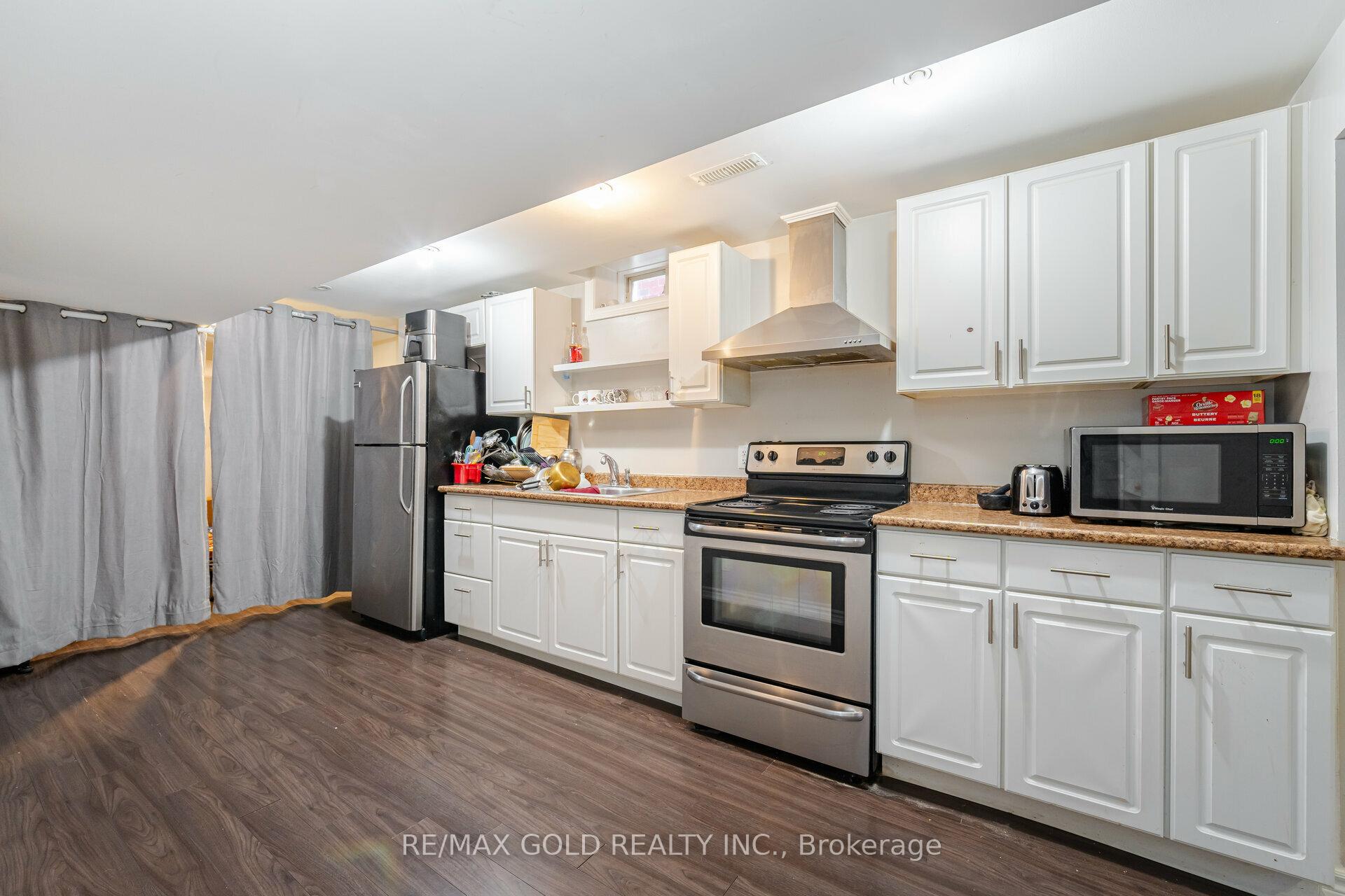 Photo 9 of Unit BSMT, 27 Treegrove Crescent, Brampton, Fletcher's Meadow — HOMEH