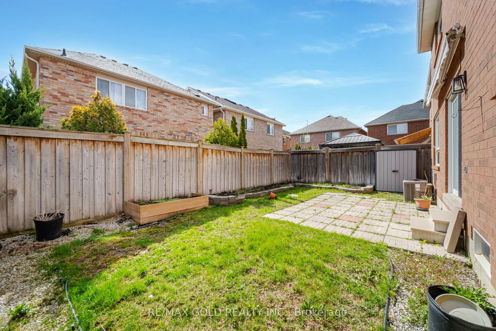Photo 14 of Unit BSMT, 27 Treegrove Crescent, Brampton, Fletcher's Meadow — HOMEH