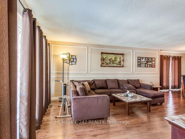 Photo 2 of 51 Glenforest Road, Brampton, Northgate — HOMEH