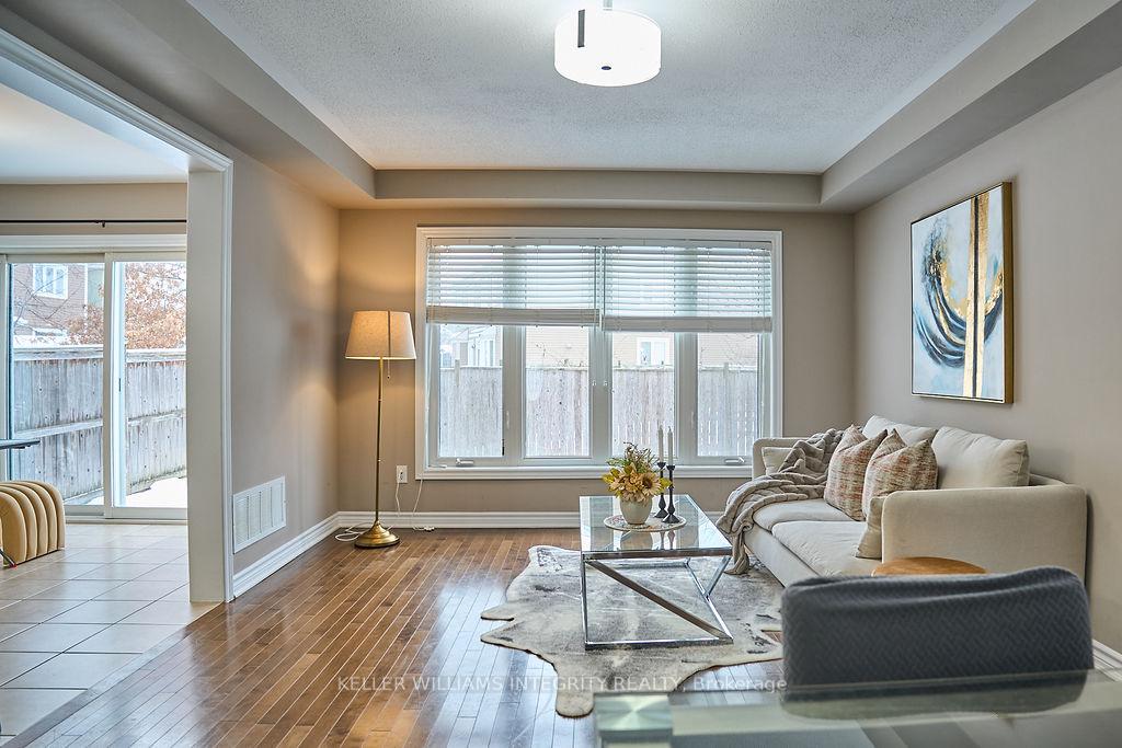 Photo 10 of 526 Khamsin Street, Ottawa, Stittsville (North) — HOMEH