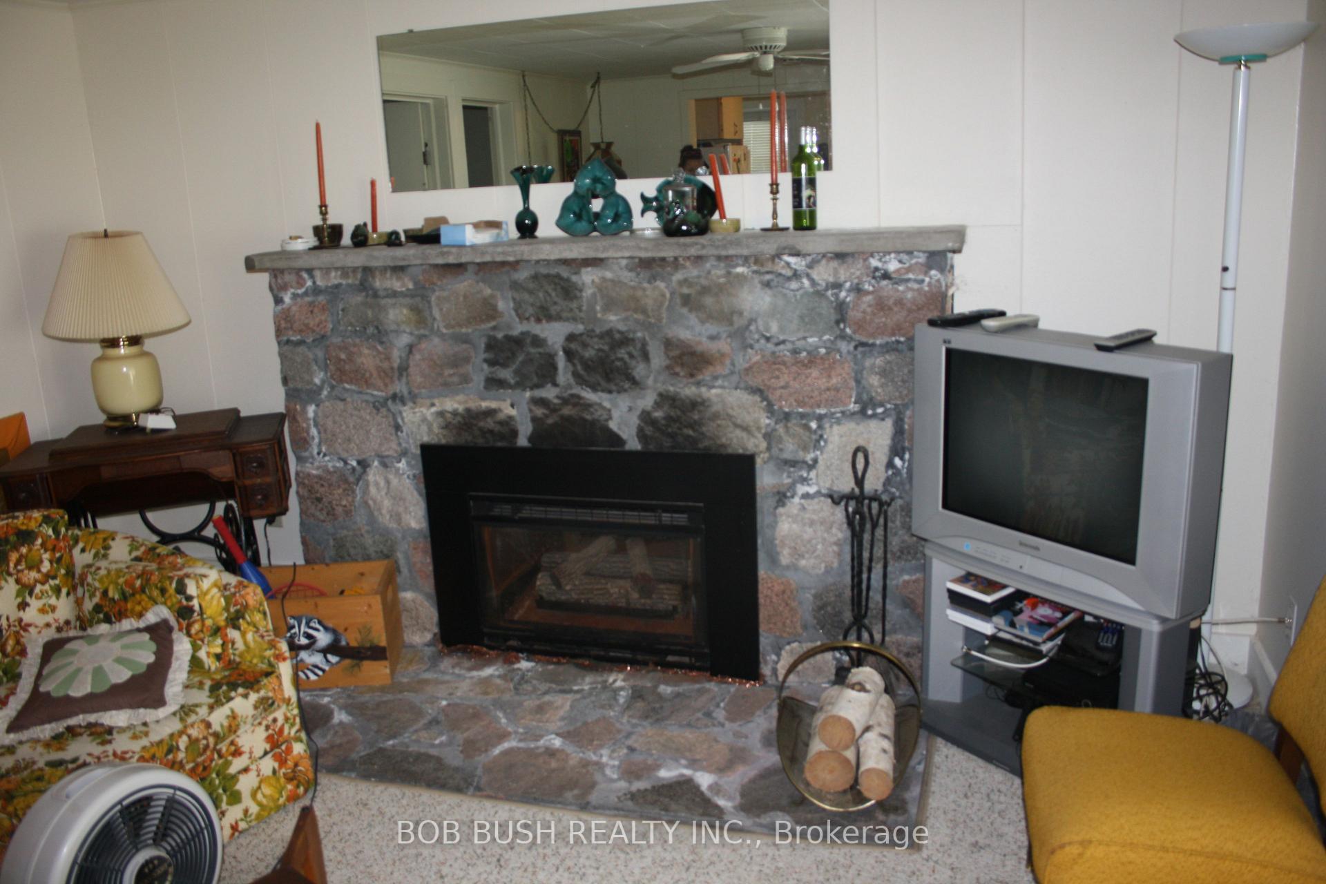 Photo 3 of 174A Landsdowne Street W, Callander — HOMEH