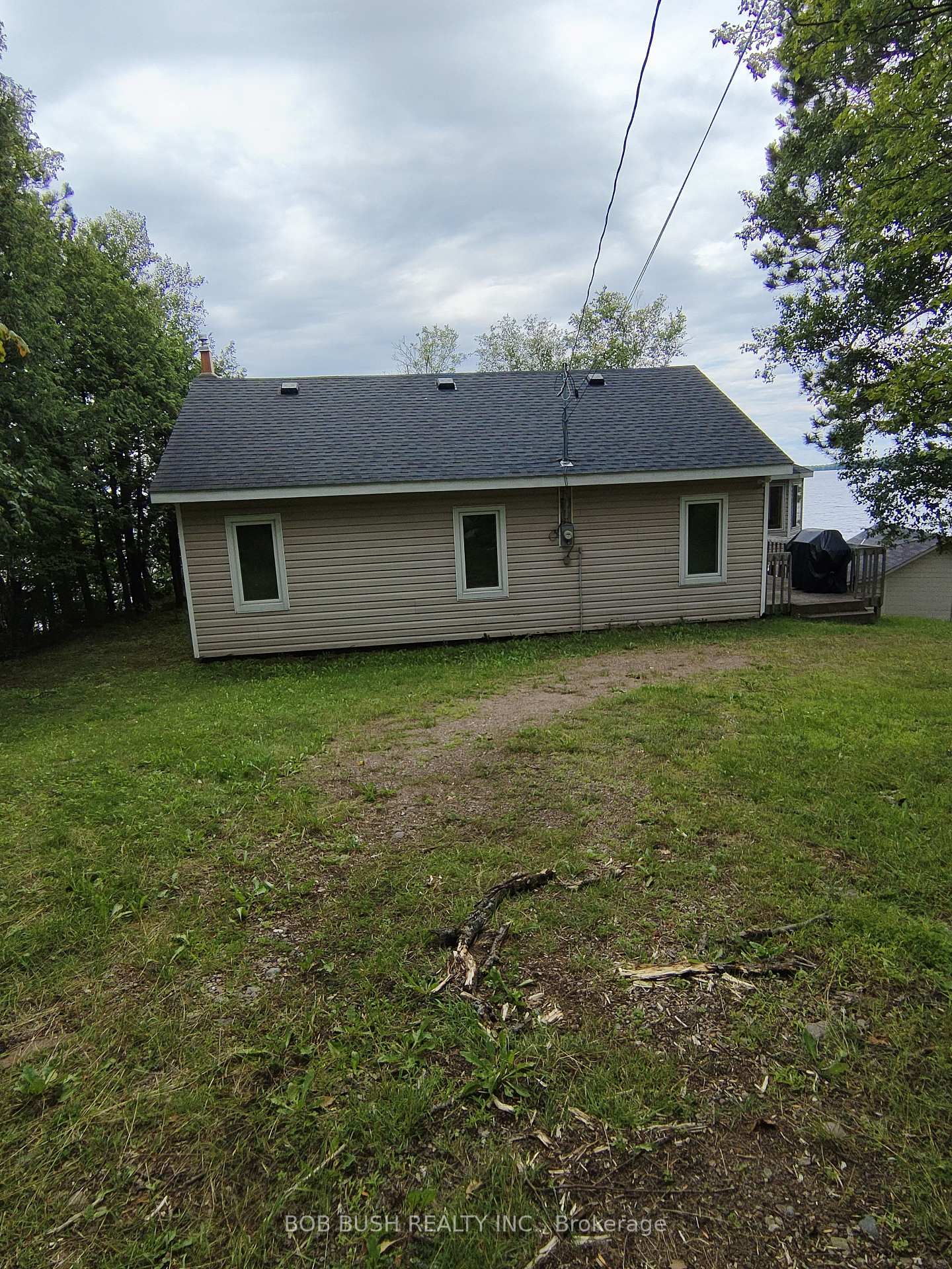 Photo 4 of 174A Landsdowne Street W, Callander — HOMEH