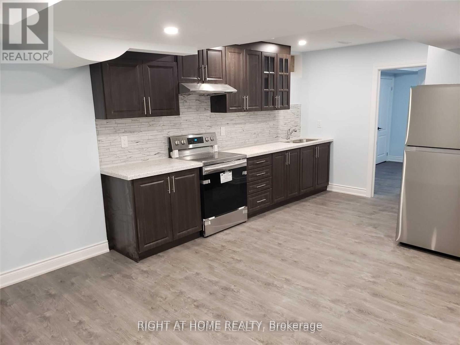 Photo 7 of Unit Basment, 23 Bandera (Basement) Drive, Brampton, Credit Valley — HOMEH