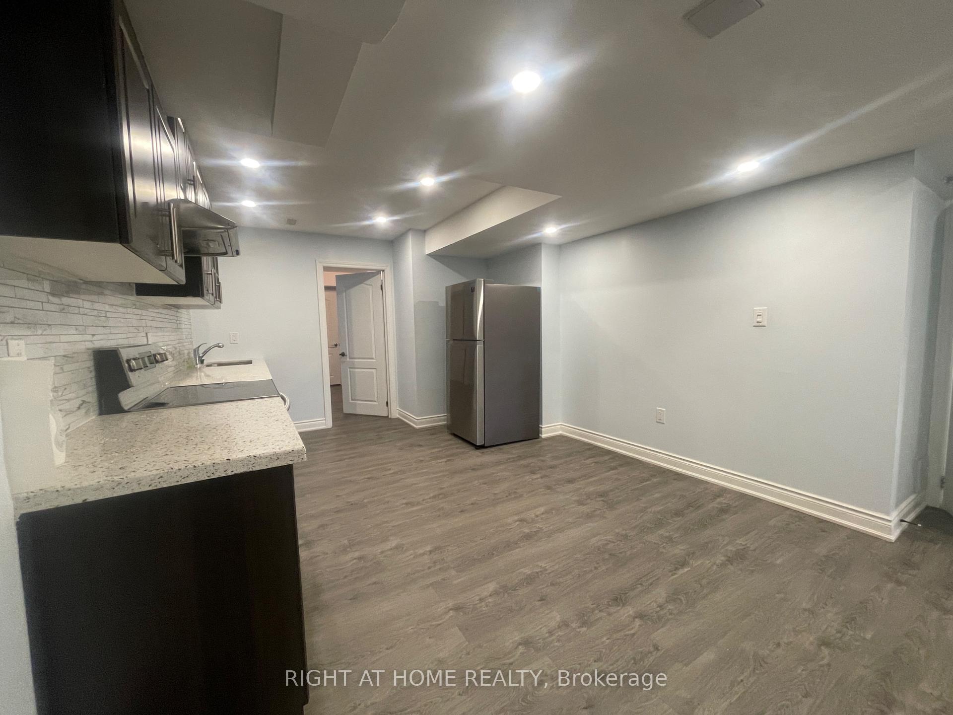 Photo 9 of Unit Basment, 23 Bandera (Basement) Drive, Brampton, Credit Valley — HOMEH