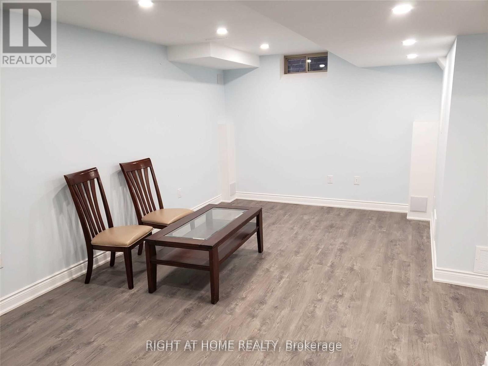 Photo 10 of Unit Basment, 23 Bandera (Basement) Drive, Brampton, Credit Valley — HOMEH