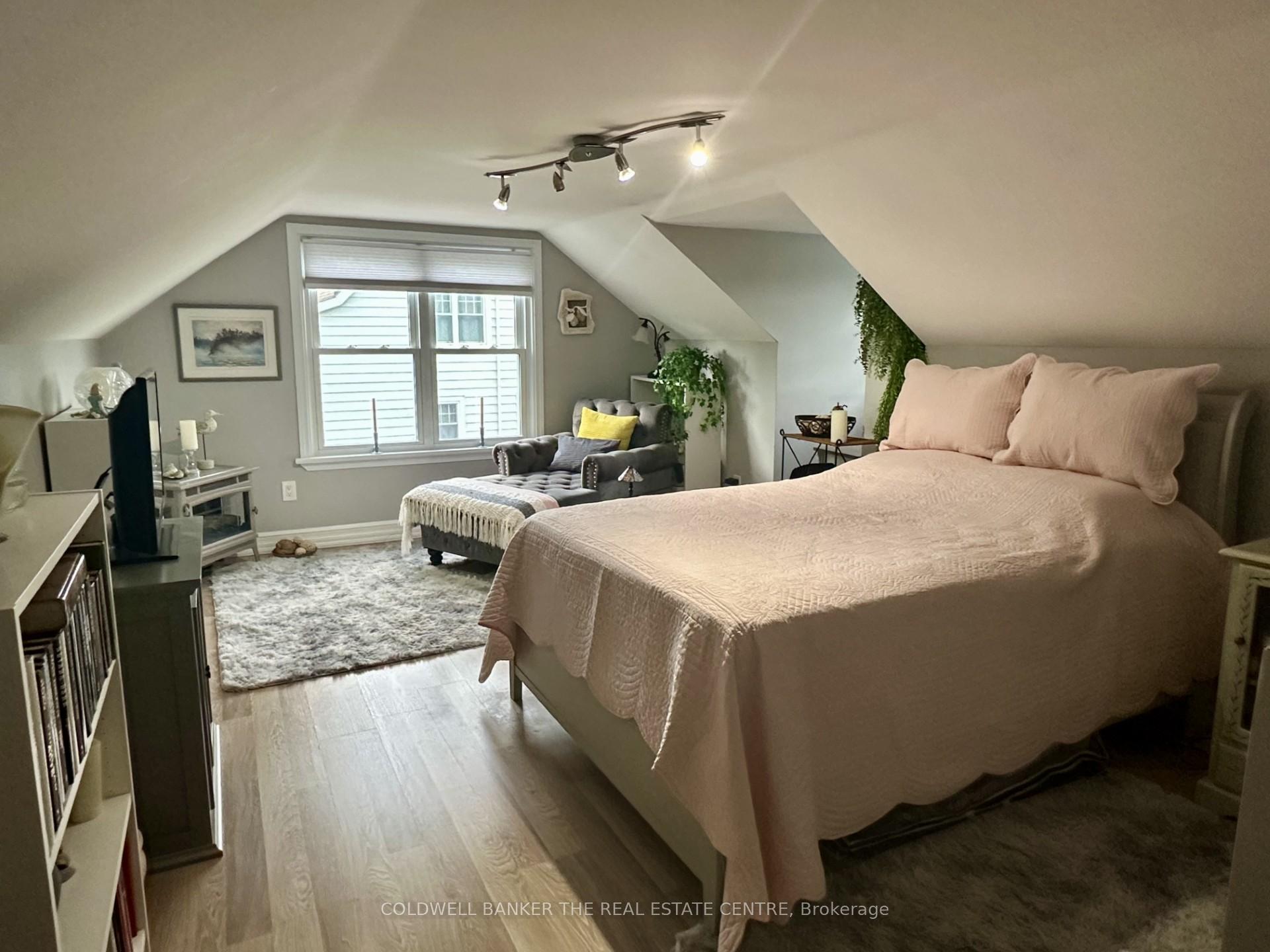 Photo 19 of 178 Woodworth Avenue, St. Thomas — HOMEH