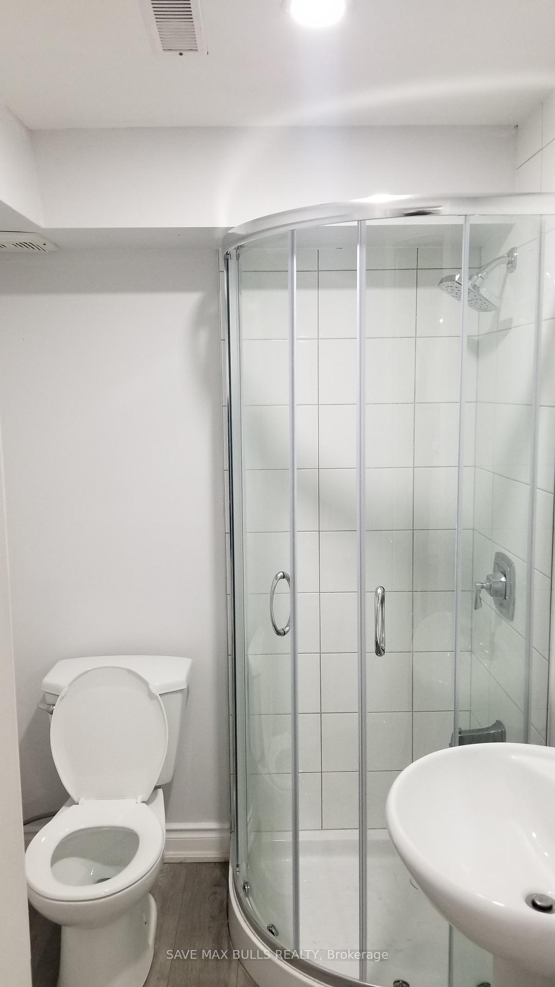 Photo 4 of Unit Basement, 14 Upwood Place, Brampton, Sandringham-Wellington — HOMEH