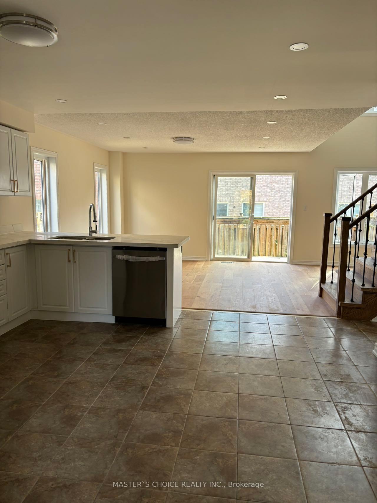 Photo 8 of 45 Keith Crescent, St. Catharines, Burleigh Hill — HOMEH