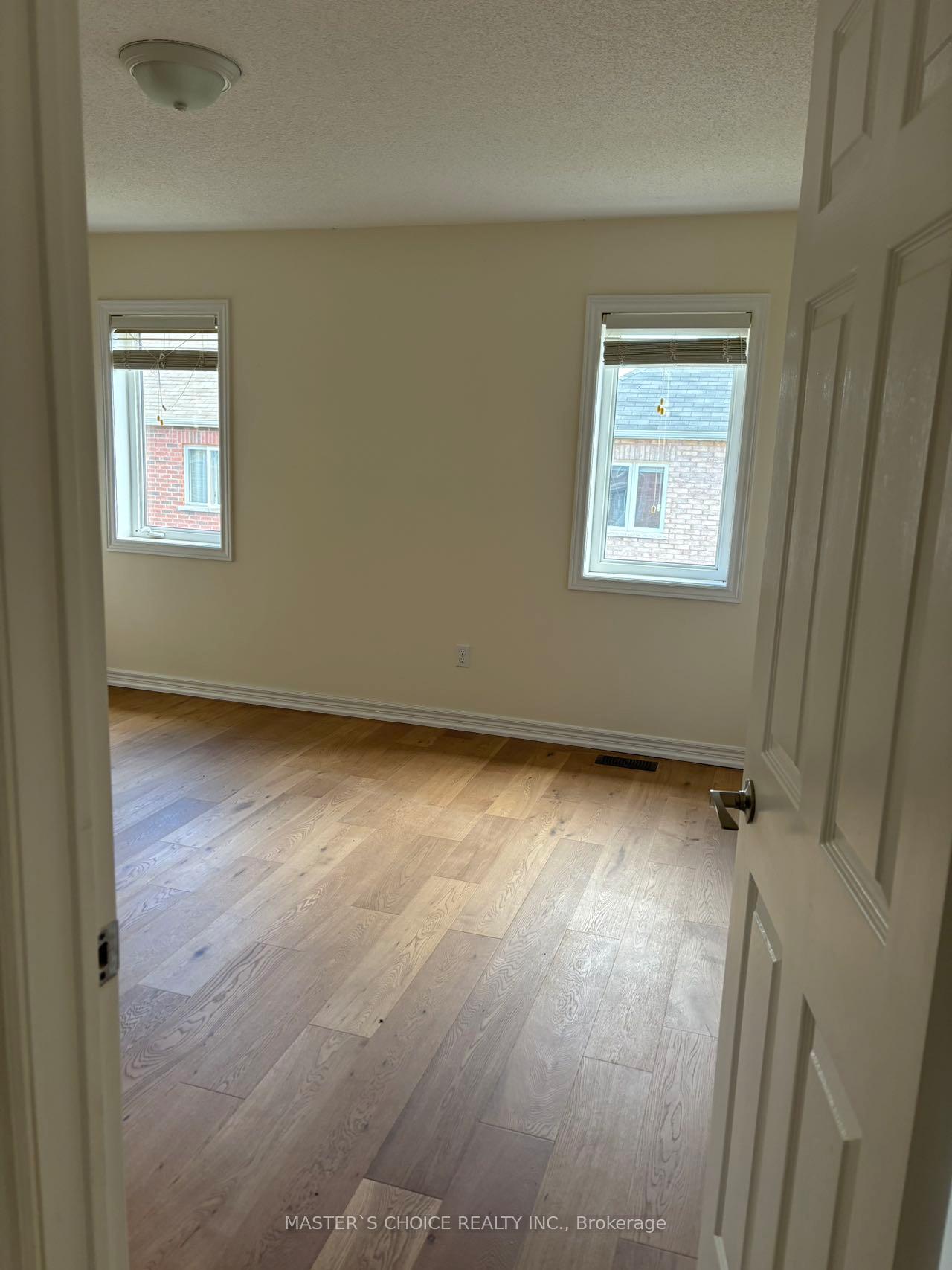 Photo 19 of 45 Keith Crescent, St. Catharines, Burleigh Hill — HOMEH