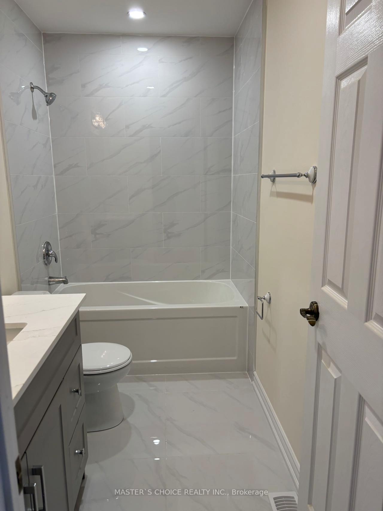 Photo 27 of 45 Keith Crescent, St. Catharines, Burleigh Hill — HOMEH