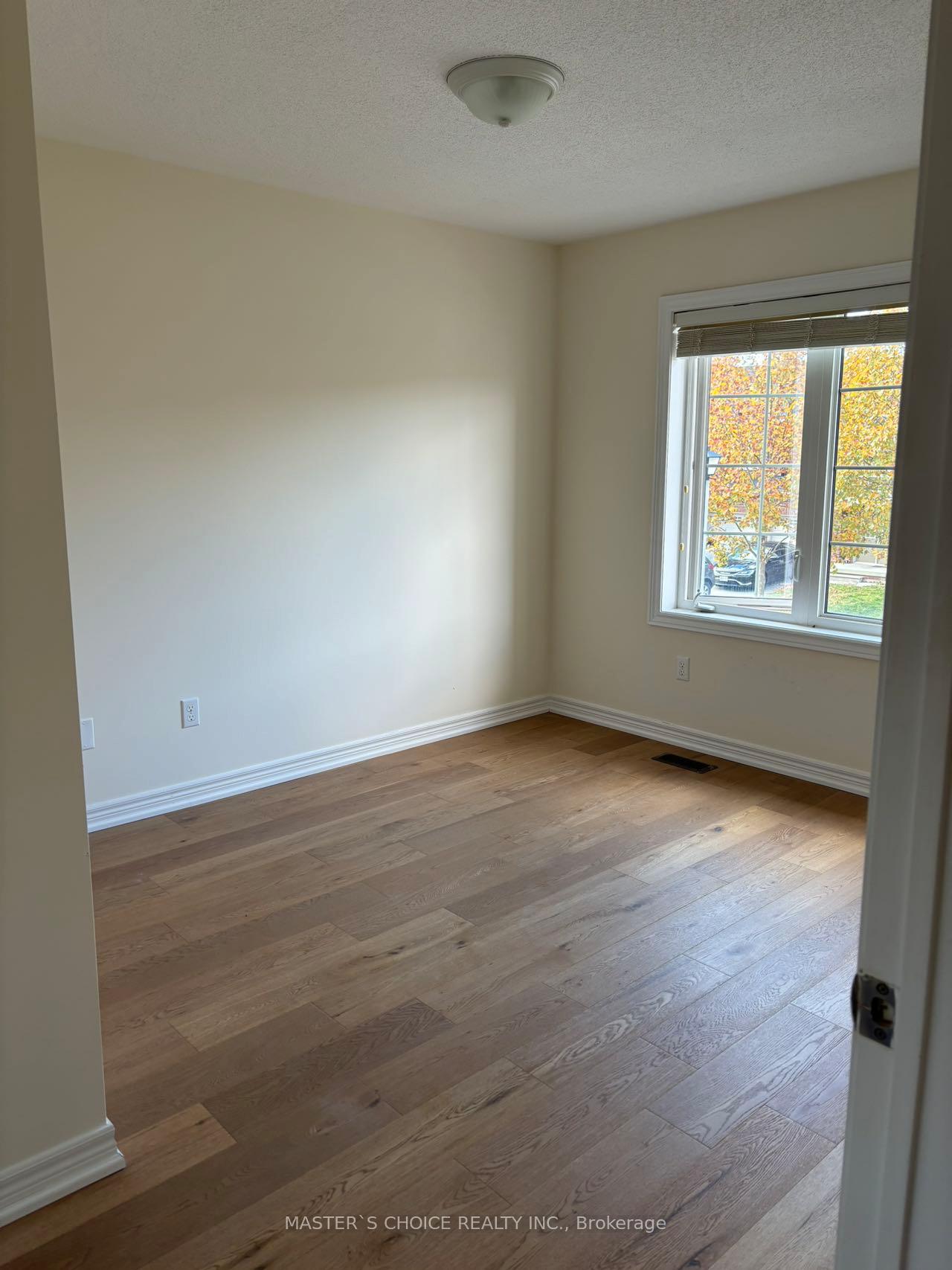 Photo 28 of 45 Keith Crescent, St. Catharines, Burleigh Hill — HOMEH
