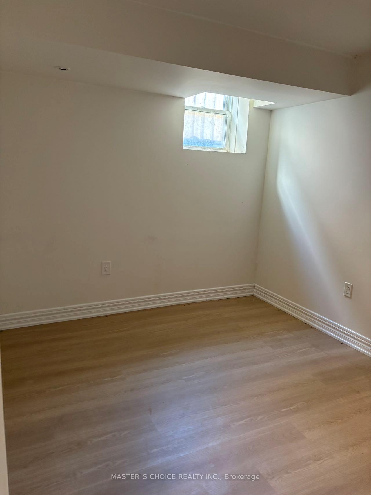 Photo 37 of 45 Keith Crescent, St. Catharines, Burleigh Hill — HOMEH