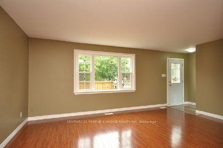 Photo 2 of Unit upper, 41 Corby Crescent, Brampton, Brampton South — HOMEH
