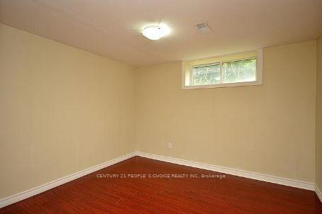 Photo 5 of Unit upper, 41 Corby Crescent, Brampton, Brampton South — HOMEH