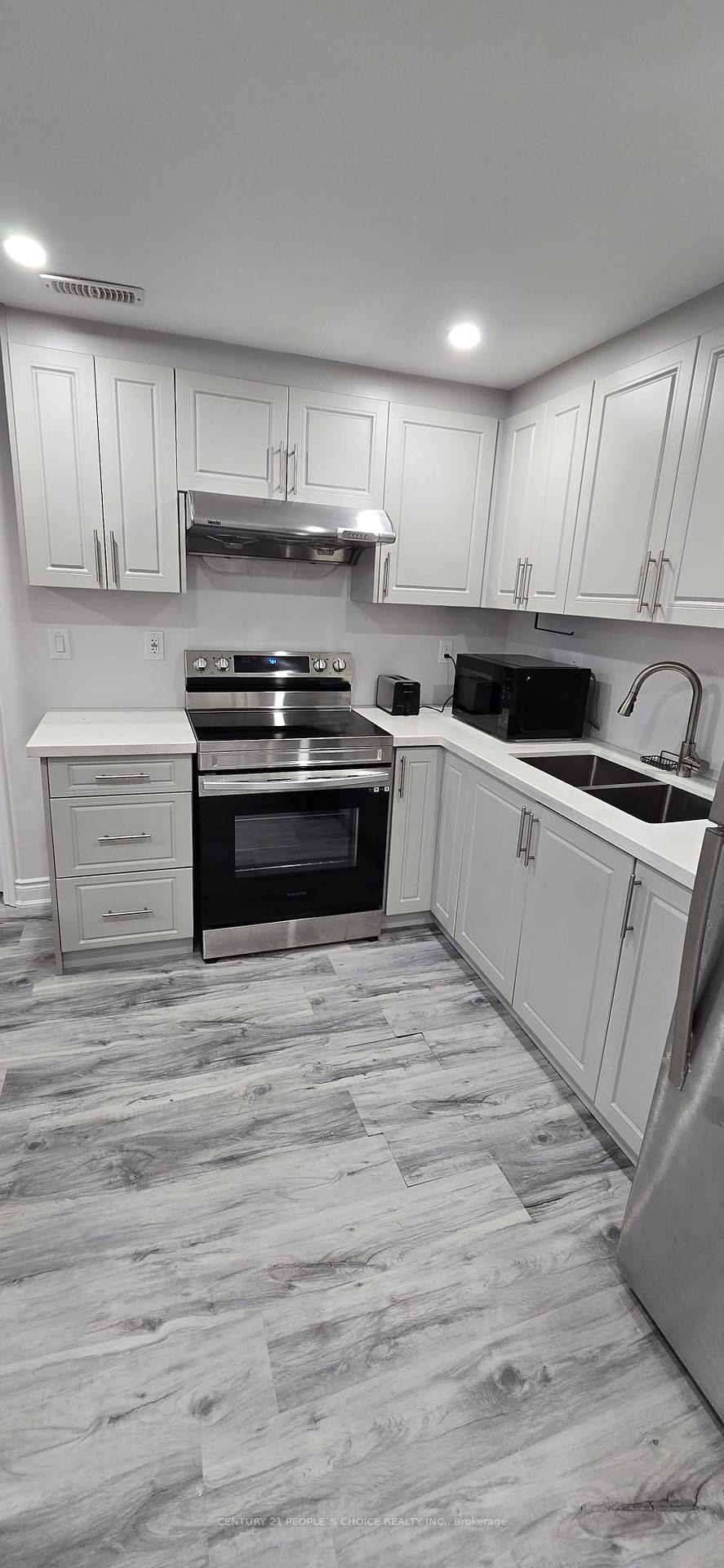 Photo 2 of Unit BSMT, 5 Finegan Circle, Brampton, Northwest Brampton — HOMEH