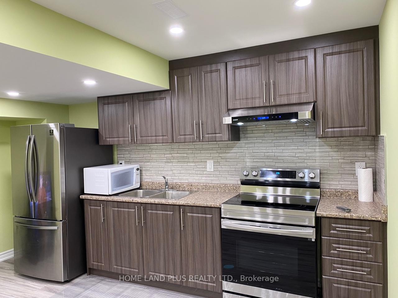 Photo 2 of Unit Unit 2 (Bsmnt), 43 Lanark Circle, Brampton, Credit Valley — HOMEH