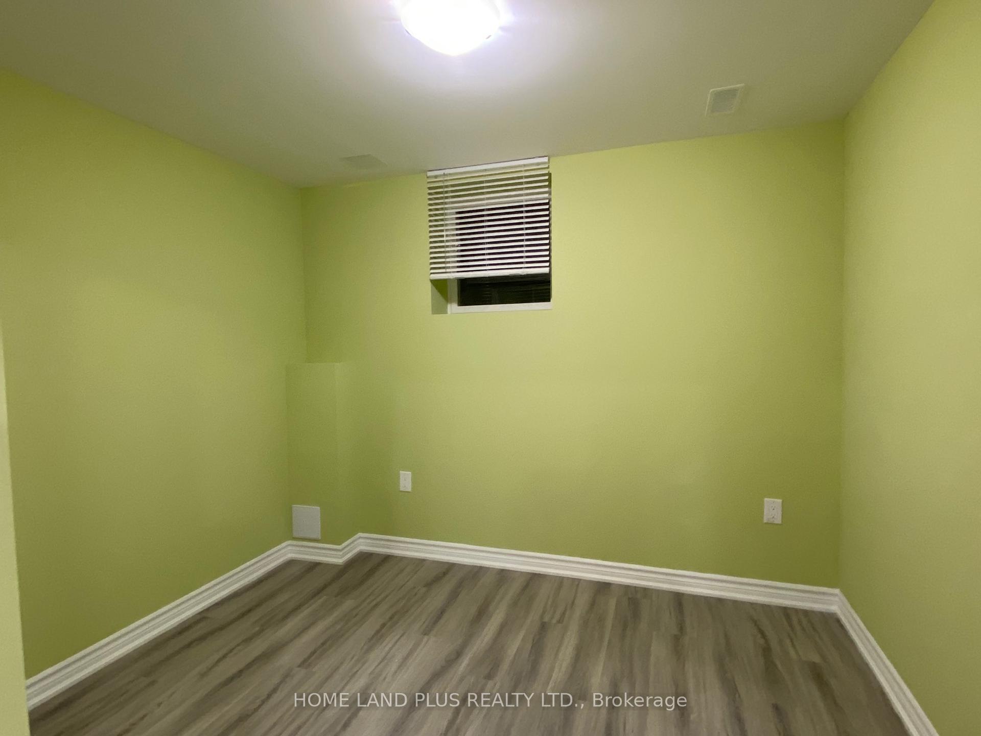 Photo 5 of Unit Unit 2 (Bsmnt), 43 Lanark Circle, Brampton, Credit Valley — HOMEH