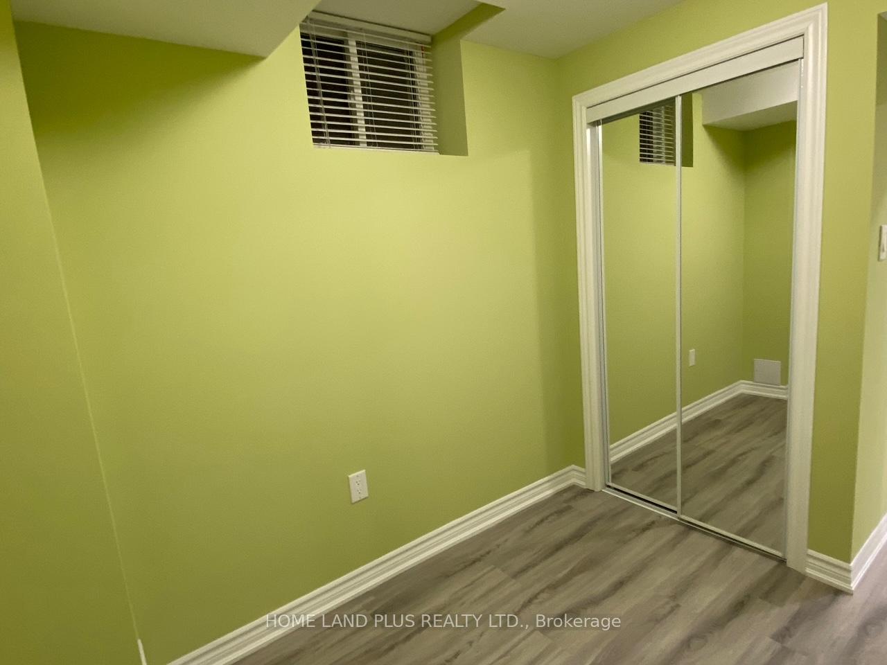 Photo 7 of Unit Unit 2 (Bsmnt), 43 Lanark Circle, Brampton, Credit Valley — HOMEH