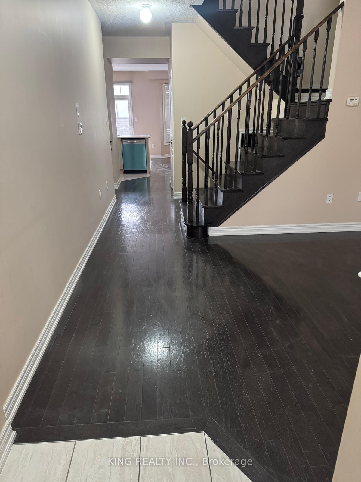 Photo 5 of 149 Allegro Drive, Brampton, Credit Valley — HOMEH