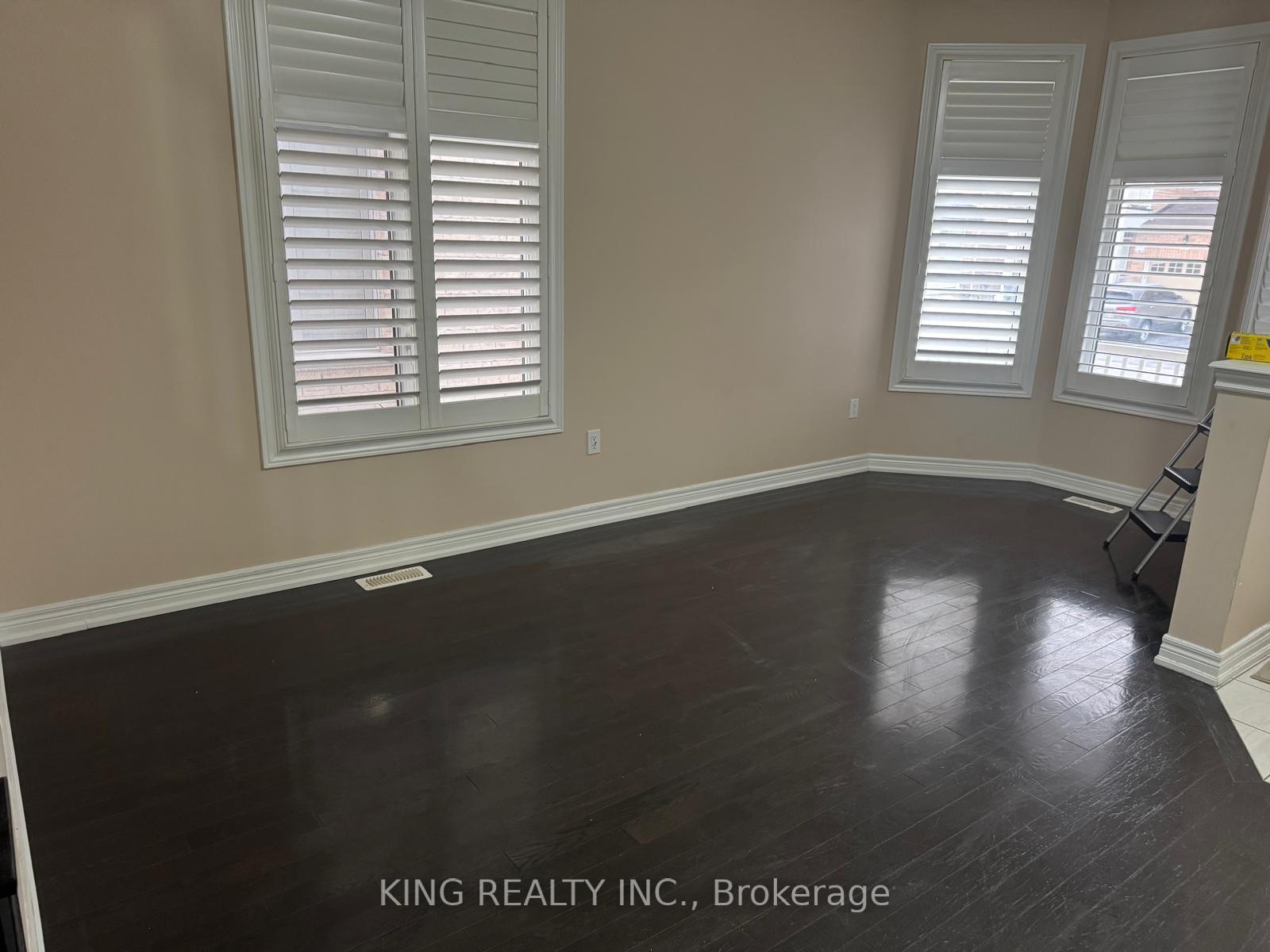 Photo 6 of 149 Allegro Drive, Brampton, Credit Valley — HOMEH
